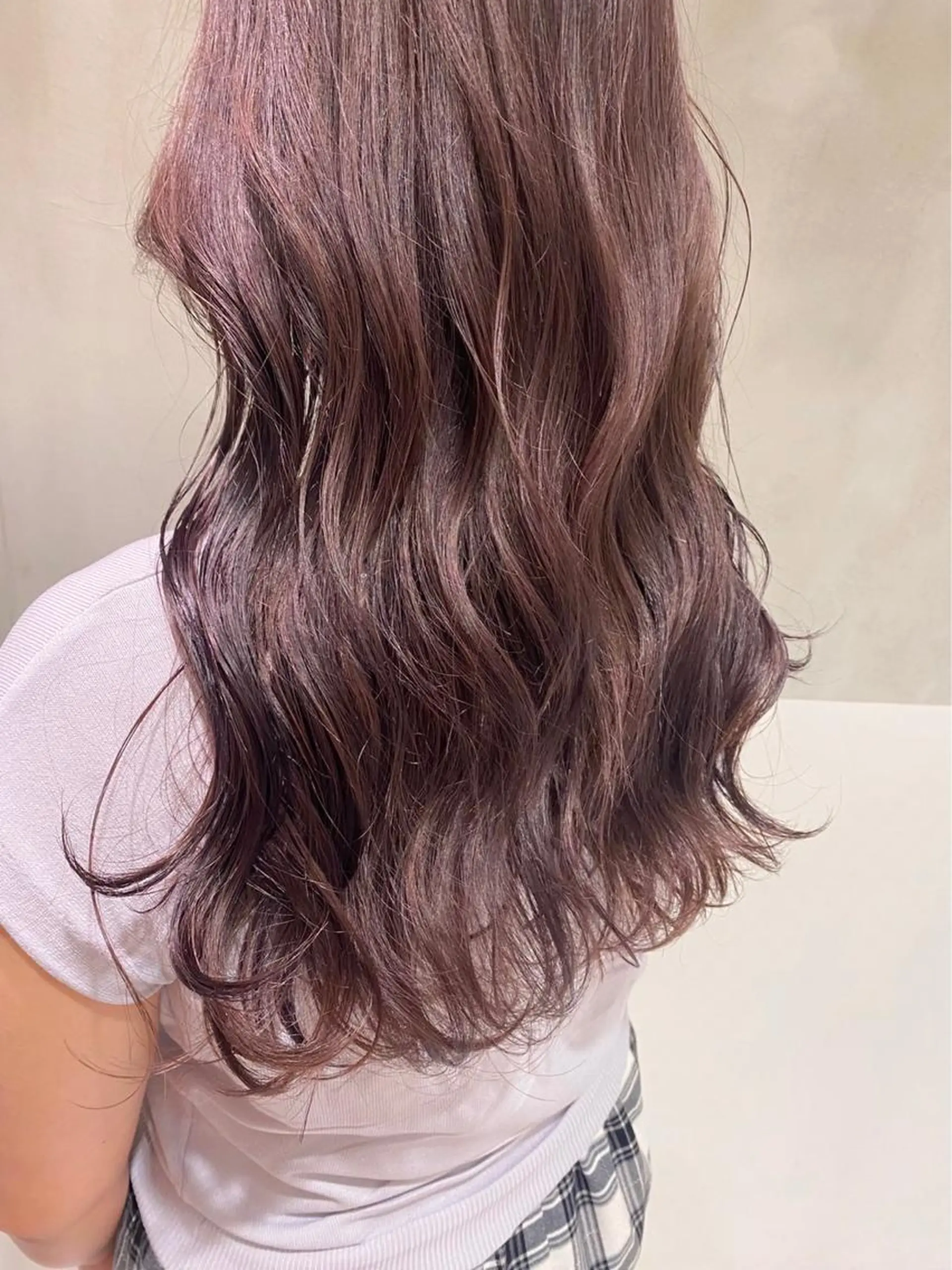 ロング カラー 艶感/ナチュラル 🩵amiのヘアスタイル