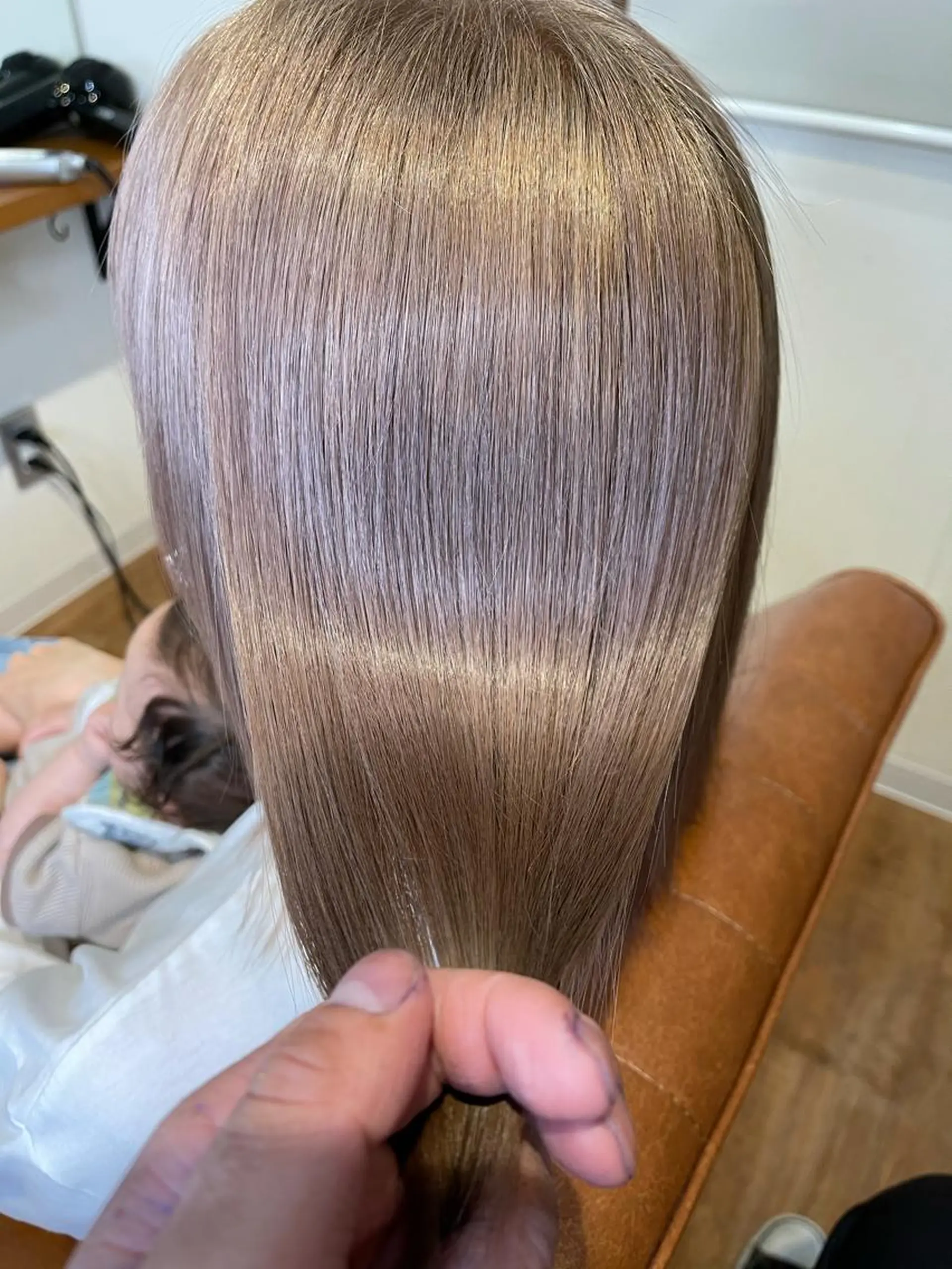 ミディアム カラー 韓国レイヤー髪質改善 💫Tomoya💫のヘアスタイル