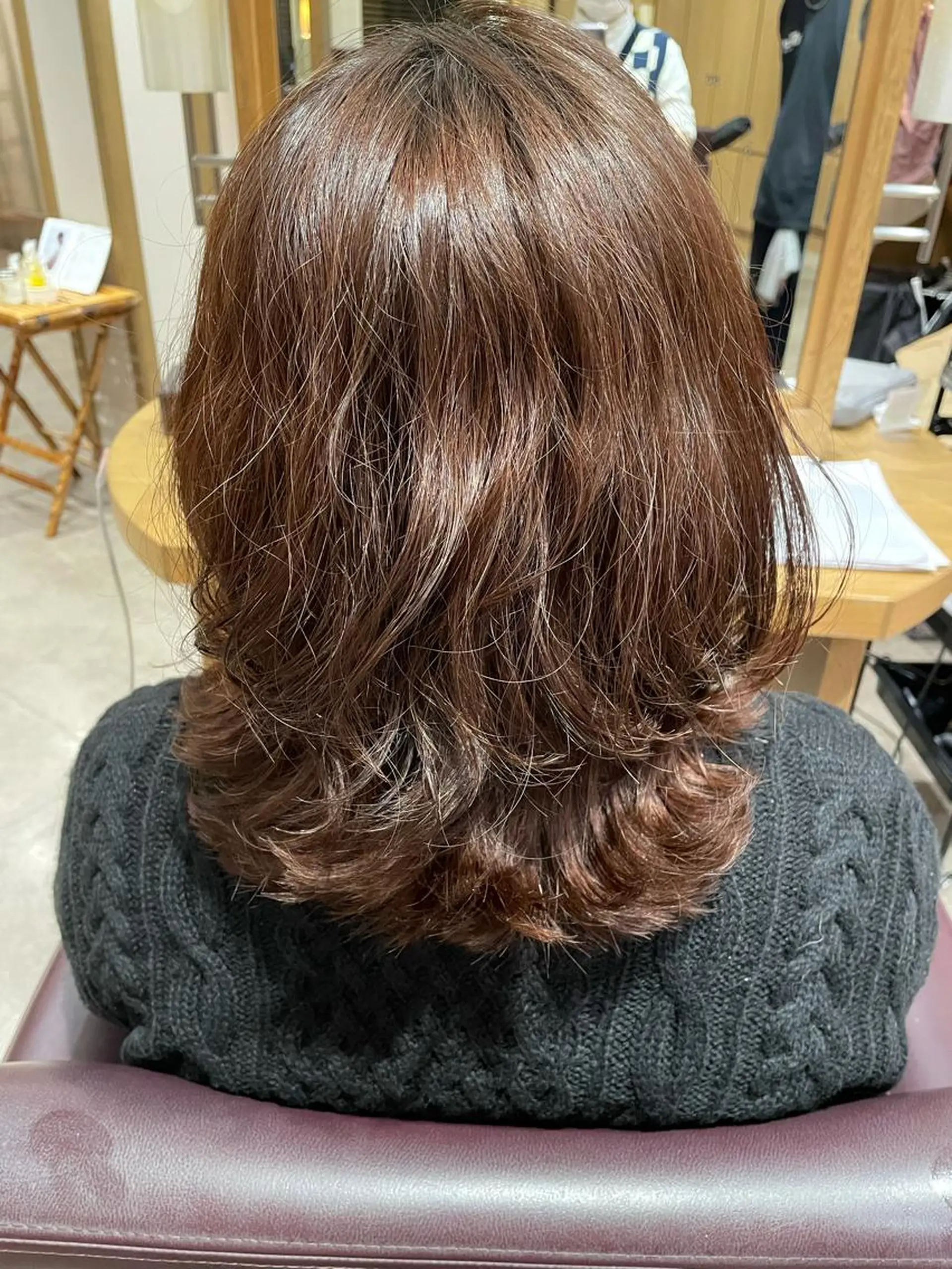 ミディアム パーマ ミディアムパーマ レイヤーカット 韓国風ﾊﾟｰﾏ❁﻿ fu-ka❁艶ｶﾗｰのヘアスタイル