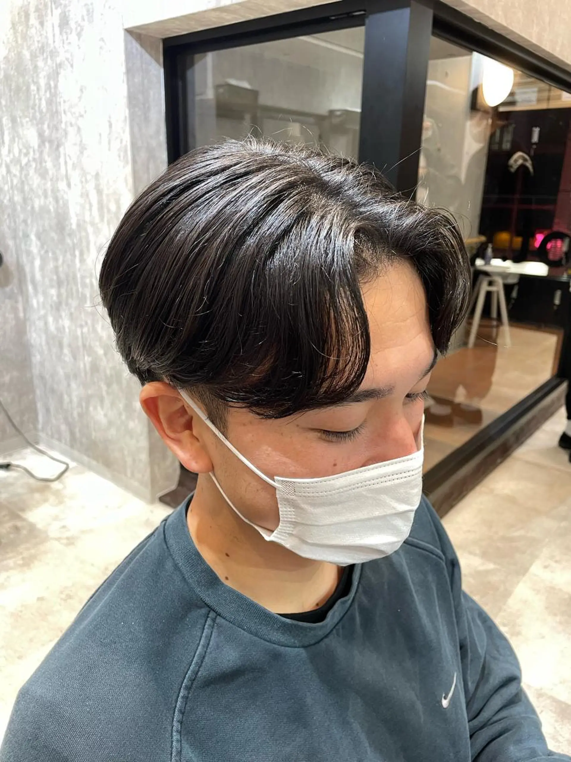 ミディアム カラー パーマ メンズ キッズ センターパート カット 🔥メンズ超特化🔥 青木海斗のヘアスタイル