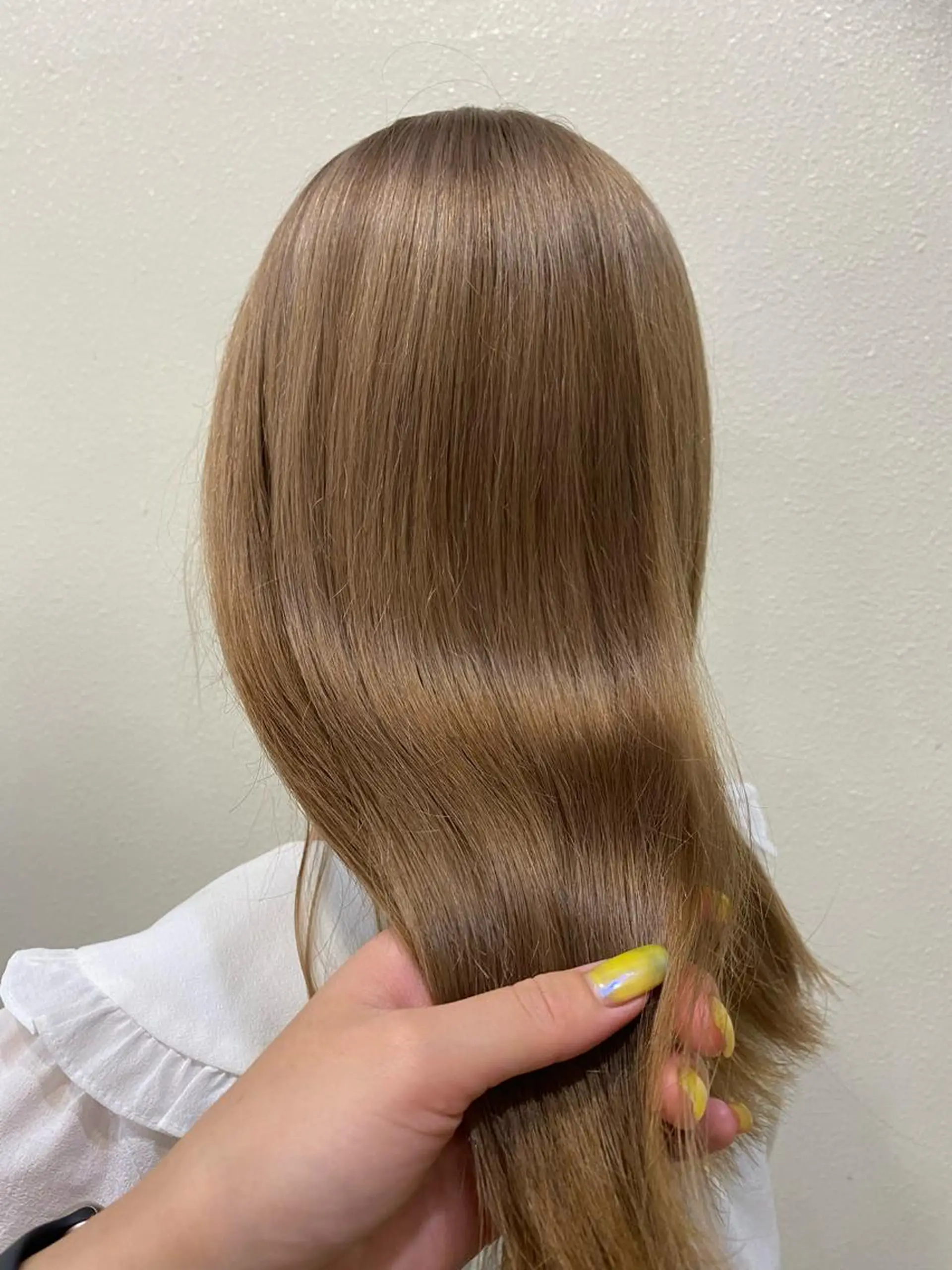 セミロング カット ヘアカラー トリートメント ヘアセット &mirai MISUZU【女性】のヘアスタイル