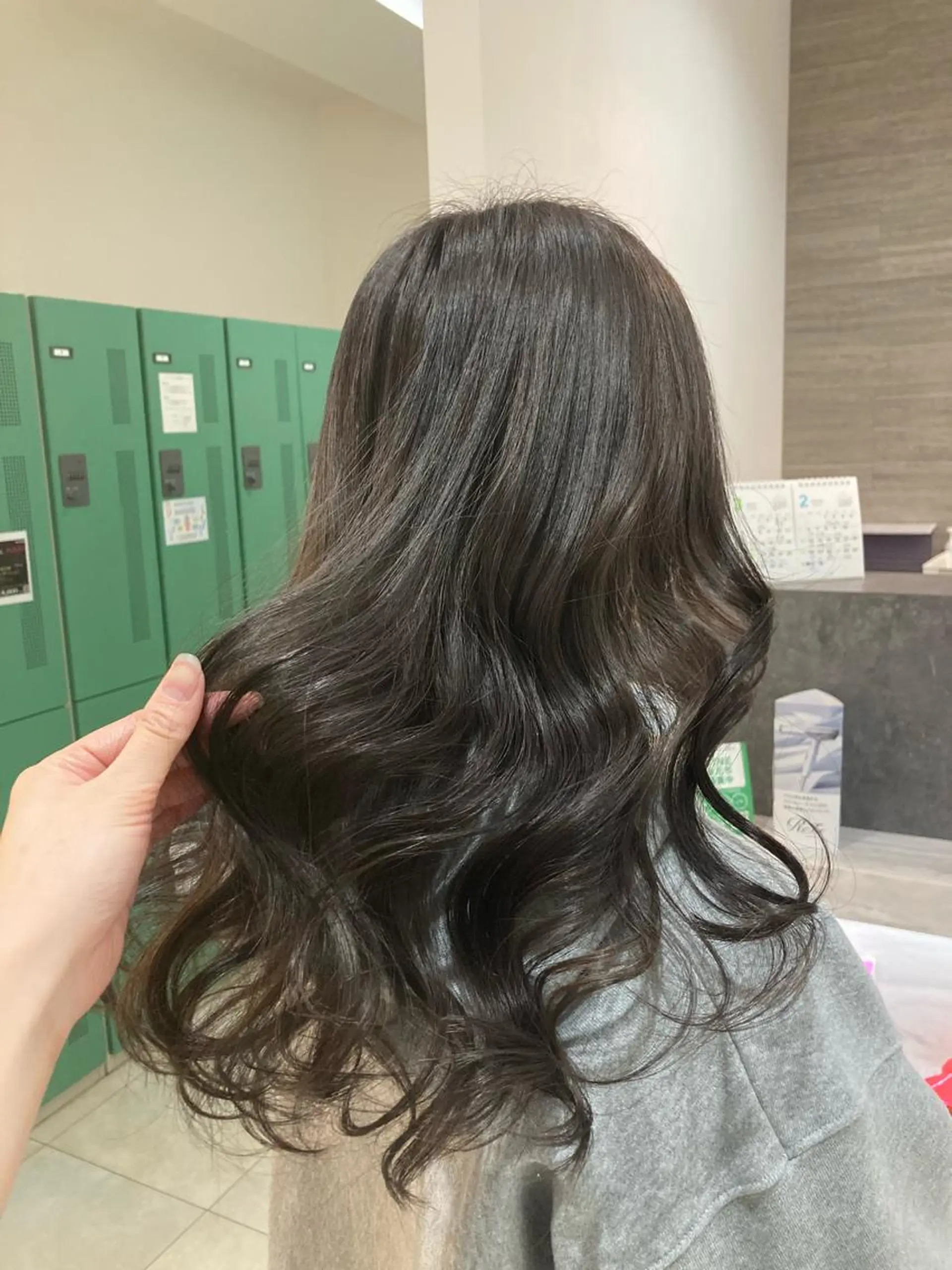 ロング カラー ブリーチ ヘアカラー トリートメント ピンクカラー🎀 米津 美佑のヘアスタイル