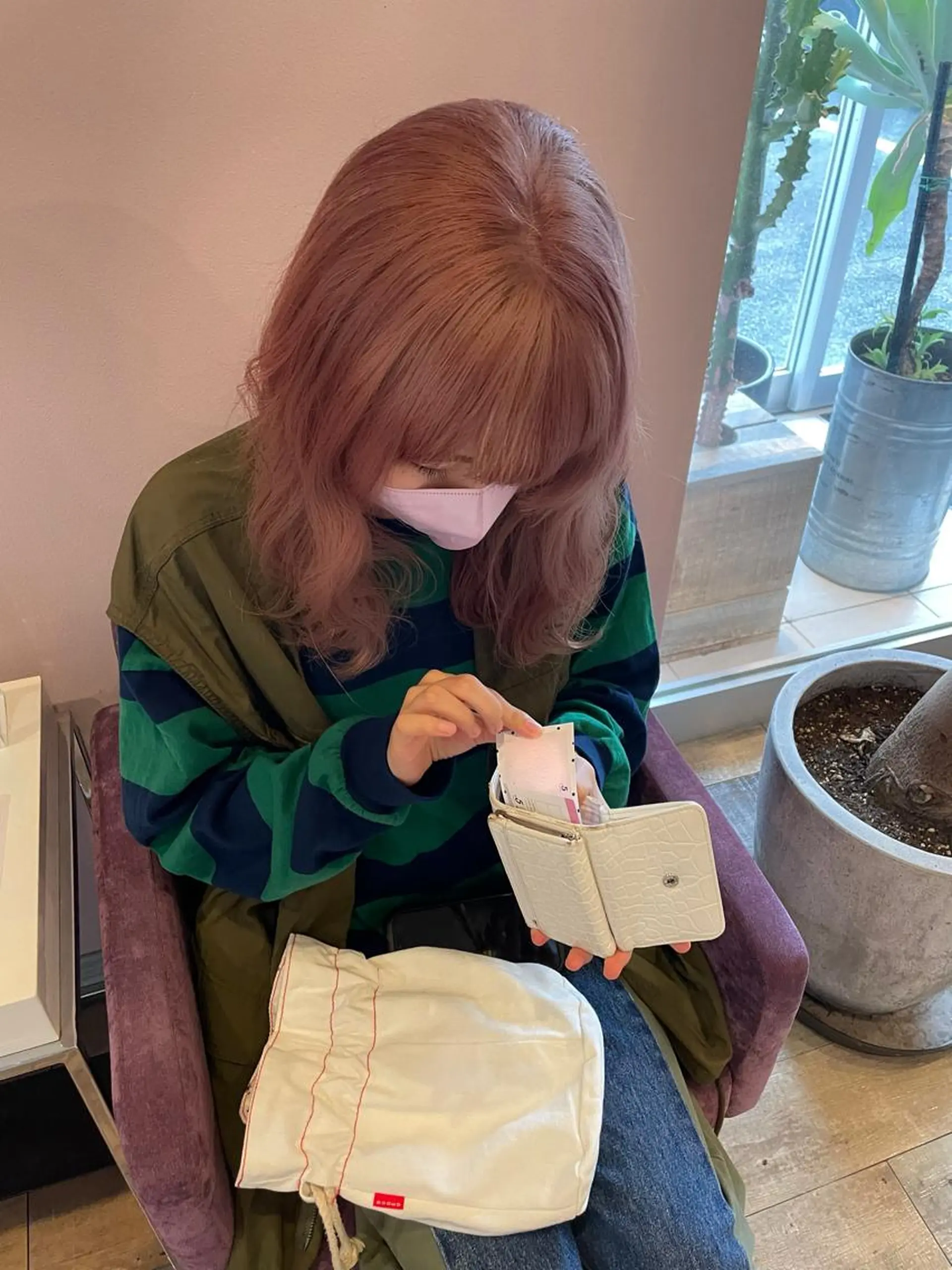 カラー ベージュ/透明感/ 桃子🎀のヘアスタイル