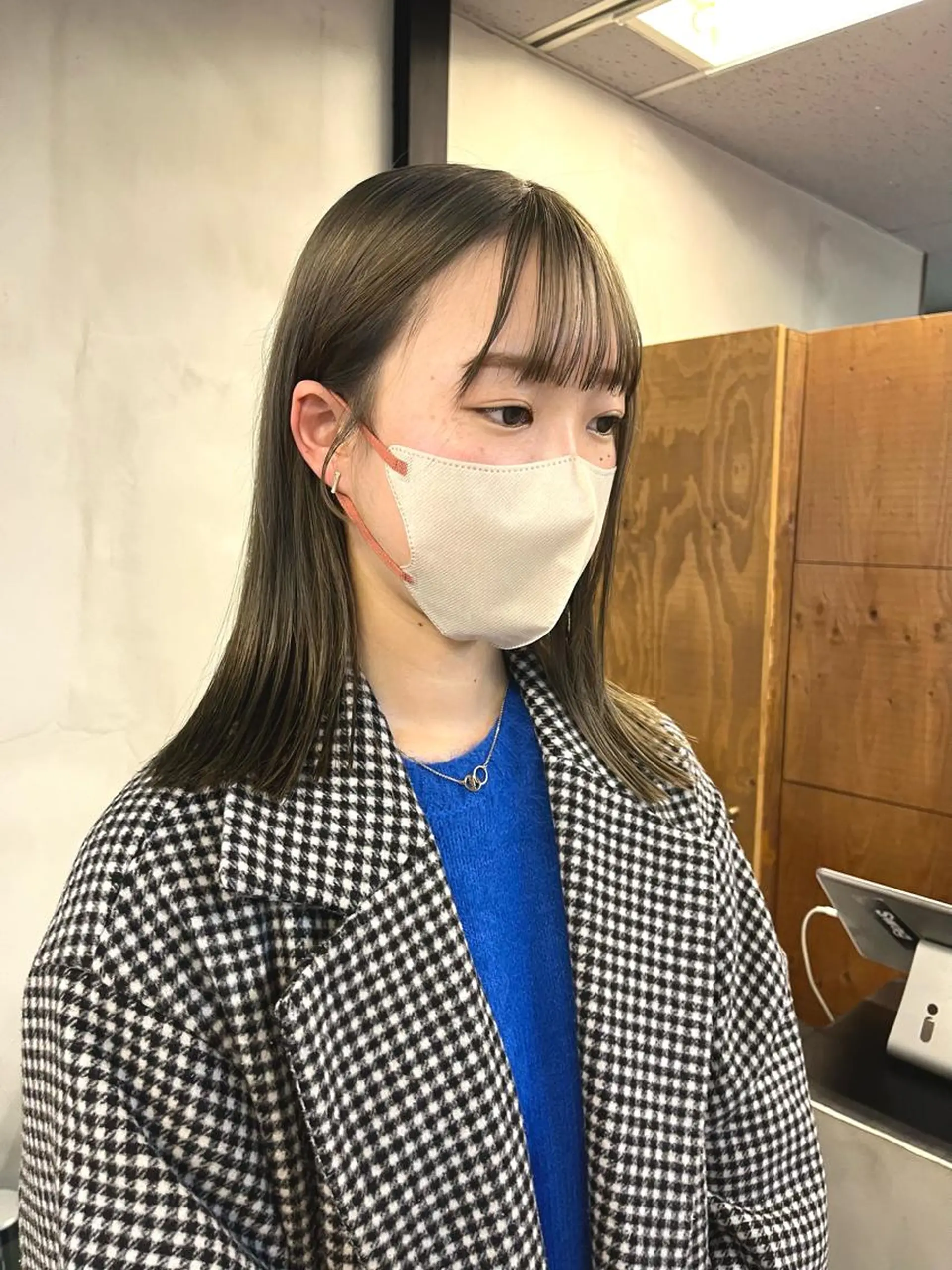 セミロング カラー ハイトーンカラー esu西梅田所属・ena/ブリーチなし 透明感・レイヤー🎀のヘアスタイル