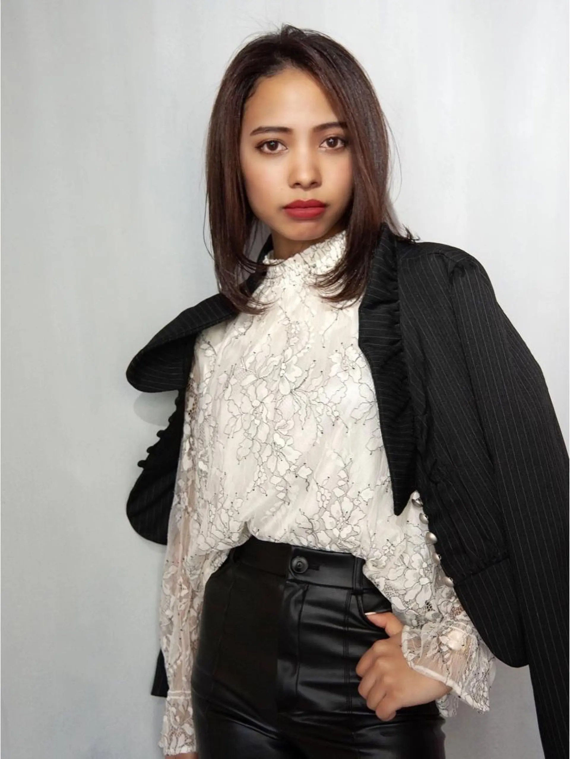 セミロング カラー ヘアアレンジ 能登谷 きよのヘアスタイル