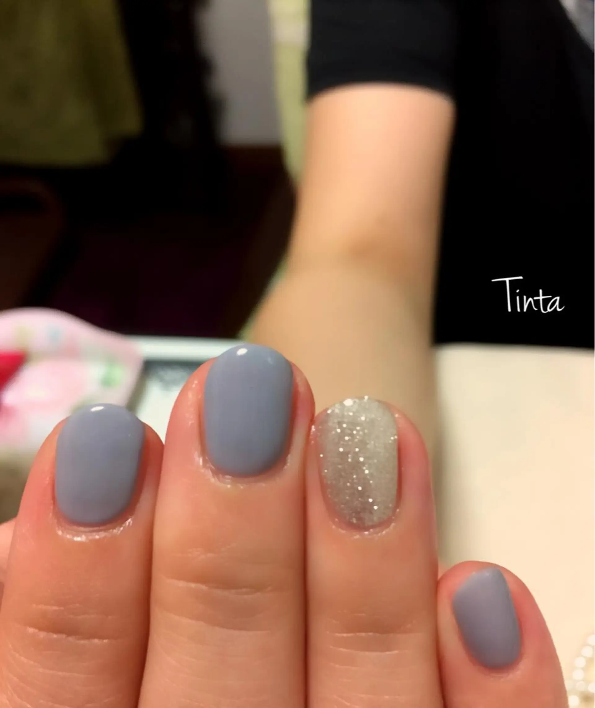 ネイル ワンカラーネイル シルバー ネイルサロン ティンタ所属・馬場 典子のネイルデザイン