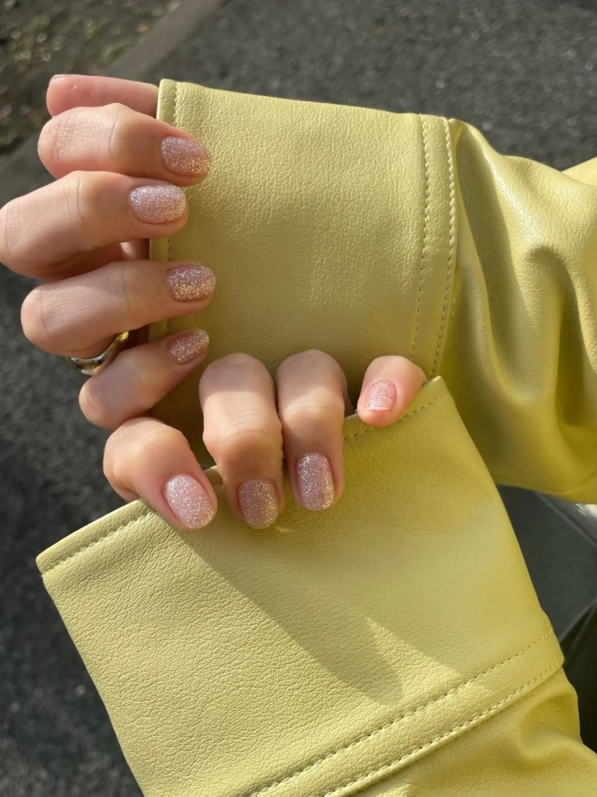 ネイル ラメ(グリッター) ワンカラーネイル Me d'eau所属・Me d'eau Rinaのネイルデザイン