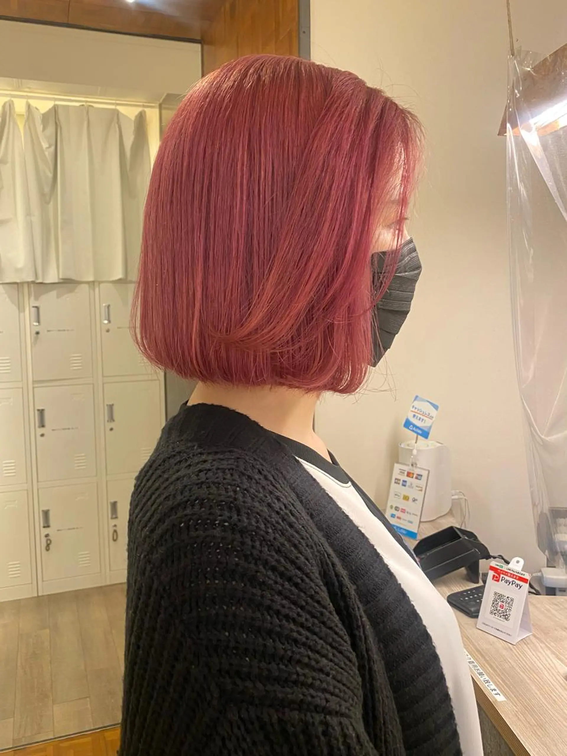 ミディアム カラー ANNA ／艶髪／ハイトーンのヘアスタイル