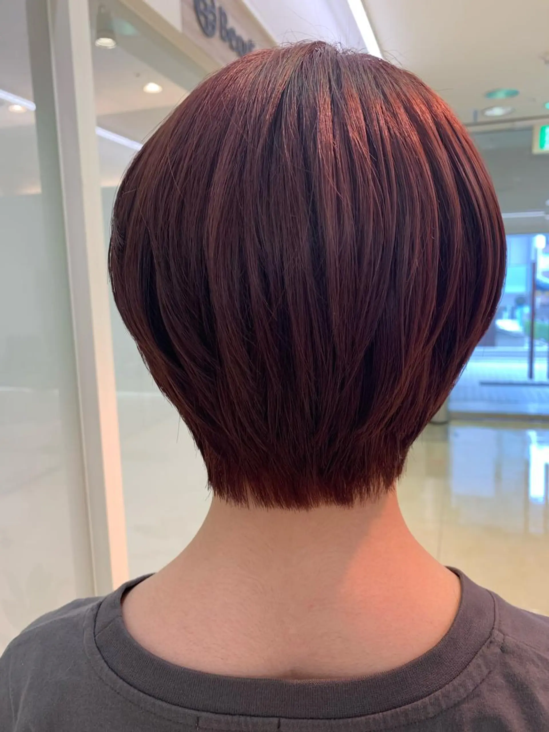 ショート カラー 似合わせカラー/艶 髪質改善/ヨシザキのヘアスタイル