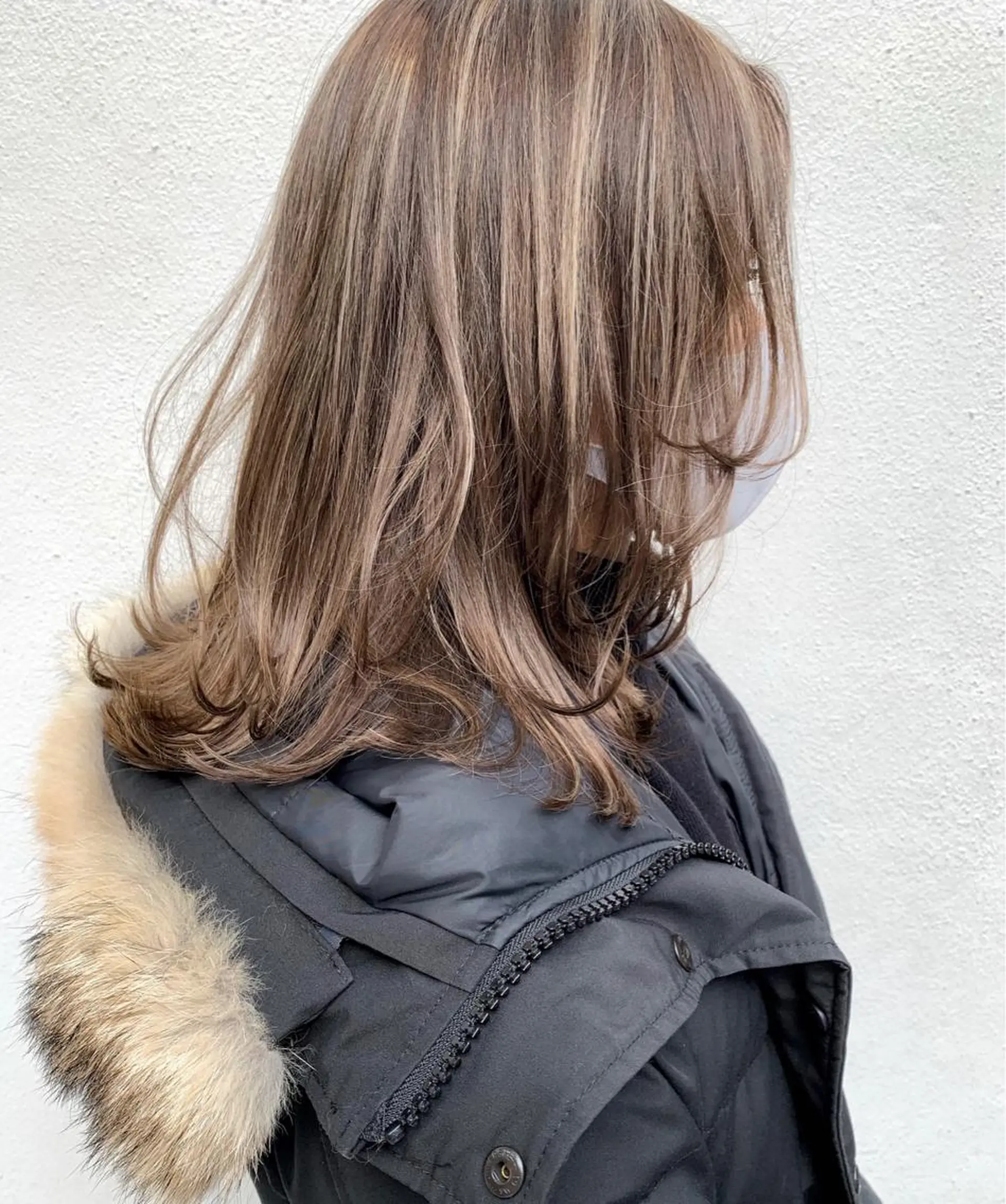 ミディアム カラー ミディアムレイヤー ハイライトカラー ハイライト レイヤーカット カット ヘアカラー トリートメント 樫原裕二 /柔らかいカラーのヘアスタイル