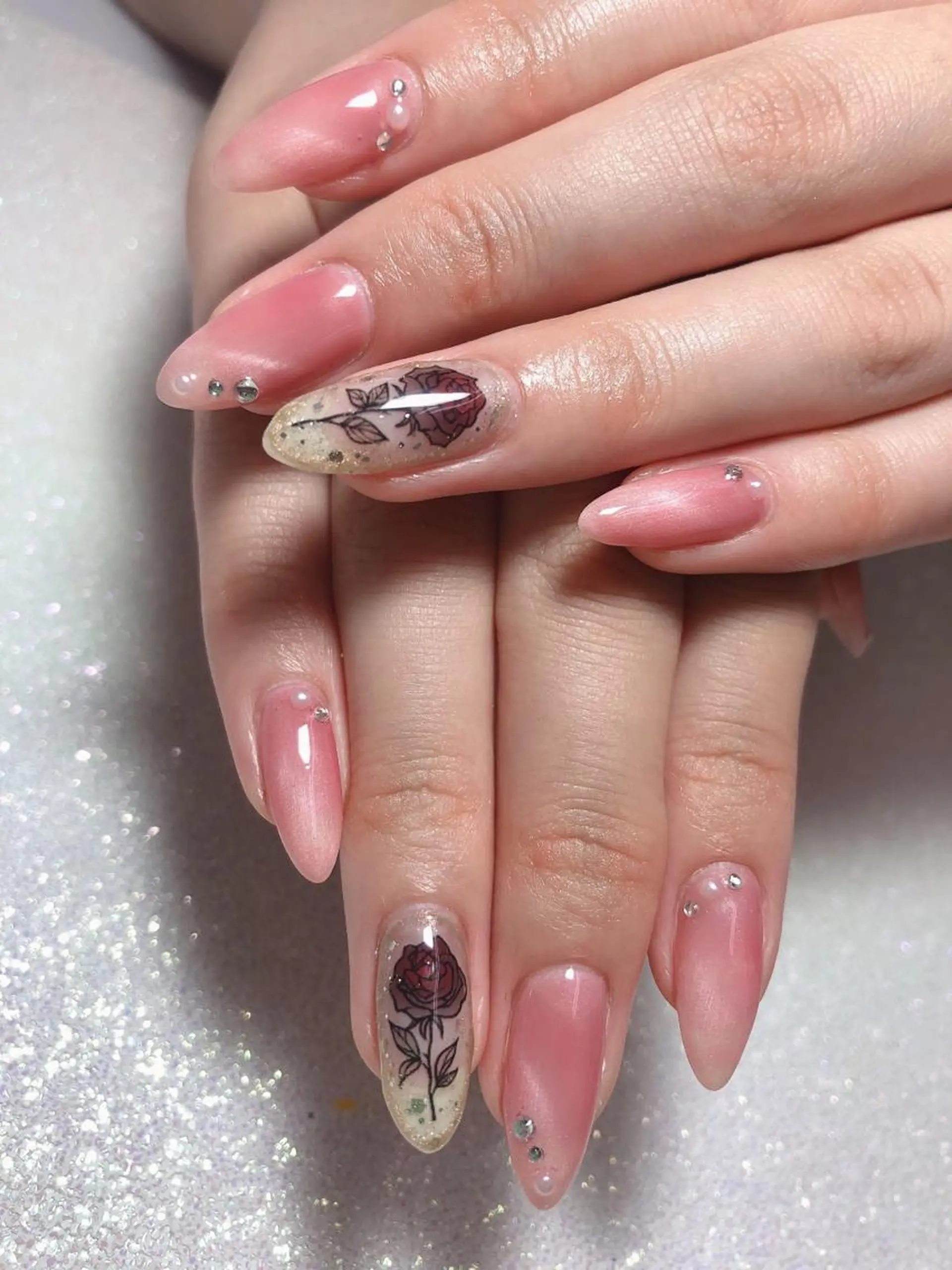 ネイル Flowerネイルサロン所属・. yukiのネイルデザイン