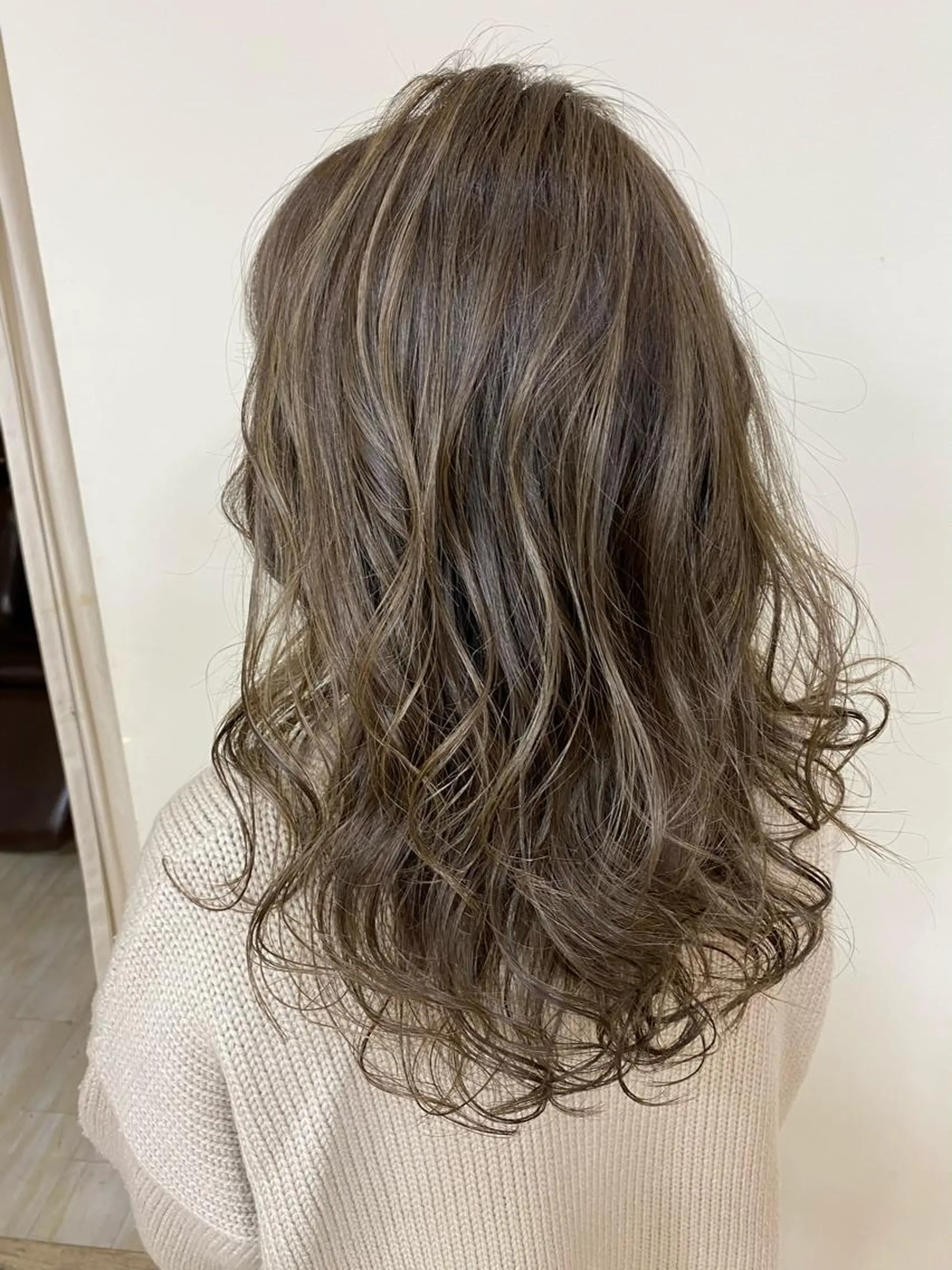 カラー SALOWIN栄所属・SALOWIN栄 高須大貴のヘアスタイル