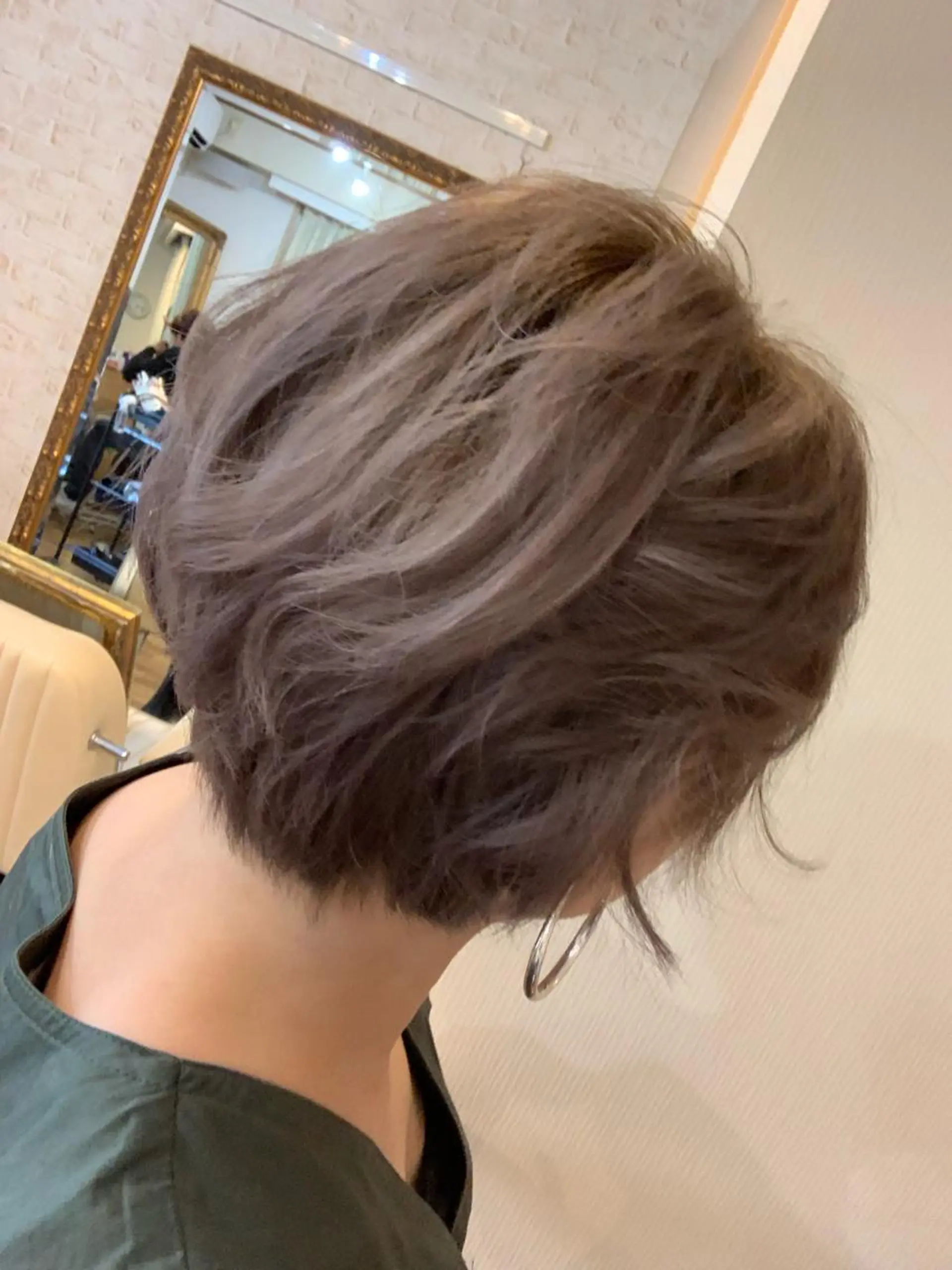 ショート カラー ヘアアレンジ ブリーチ グレージュ ラベンダーカラー ラベンダーグレージュ ラベンダーグレー Aloa透明感ヘア ♡kanami♡のヘアスタイル