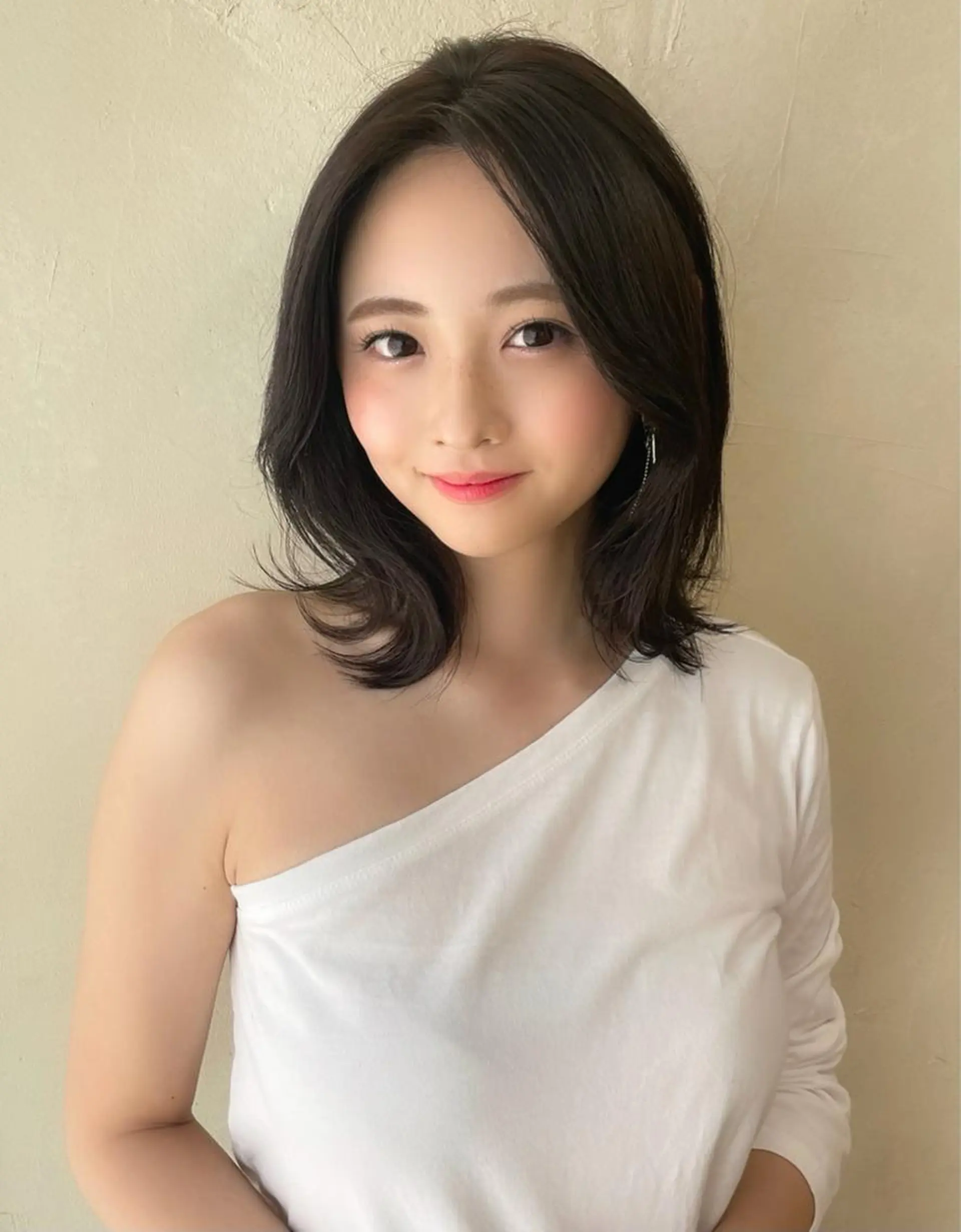 ミディアム くびれヘア カット ヘアカラー トリートメント 中園 祥吾のヘアスタイル