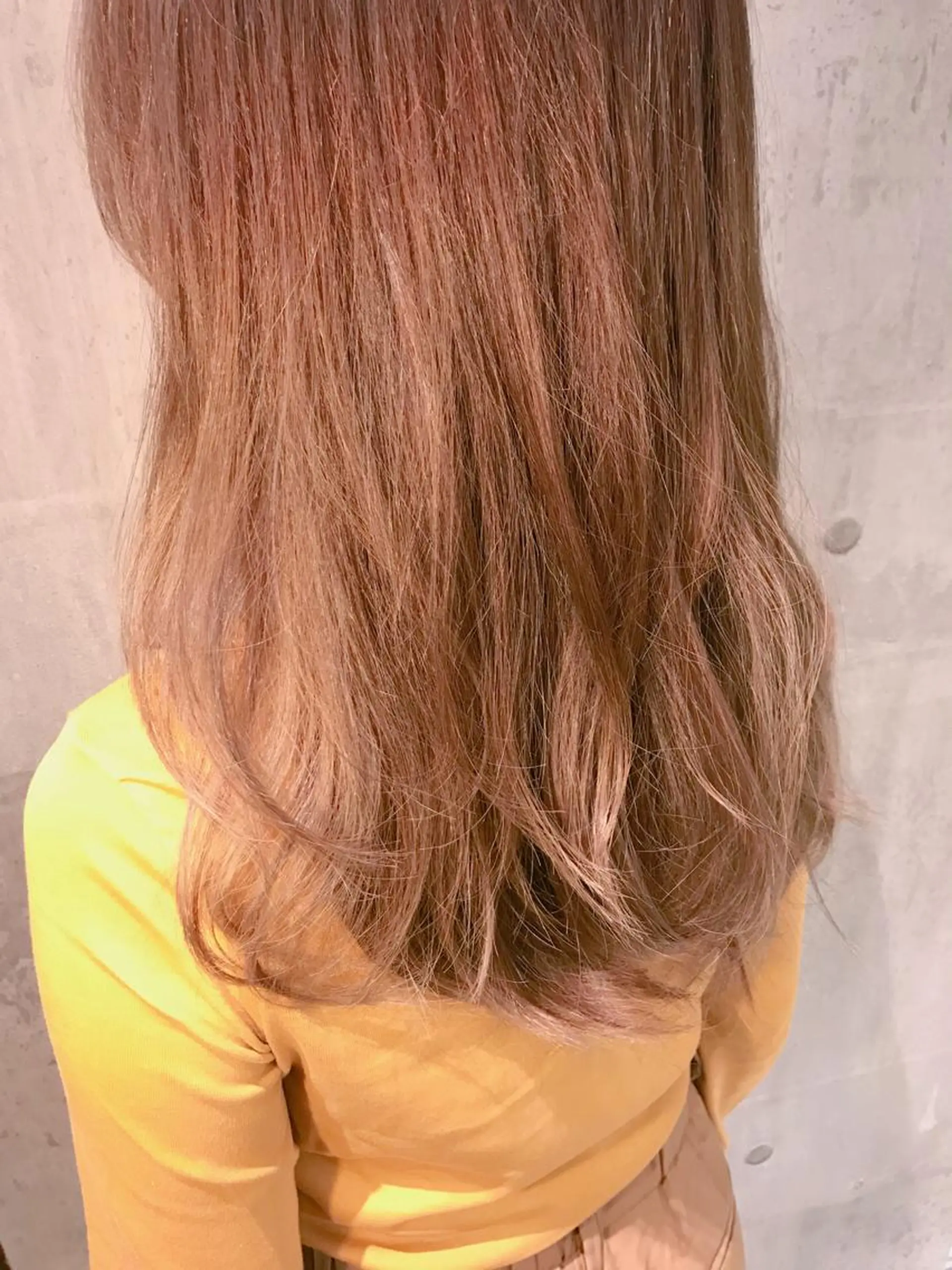 ミディアム カラー カット ヘアカラー トリートメント 髪質改善ｶﾗｰ ｹｱﾌﾞﾘｰﾁ/ﾀﾑのヘアスタイル