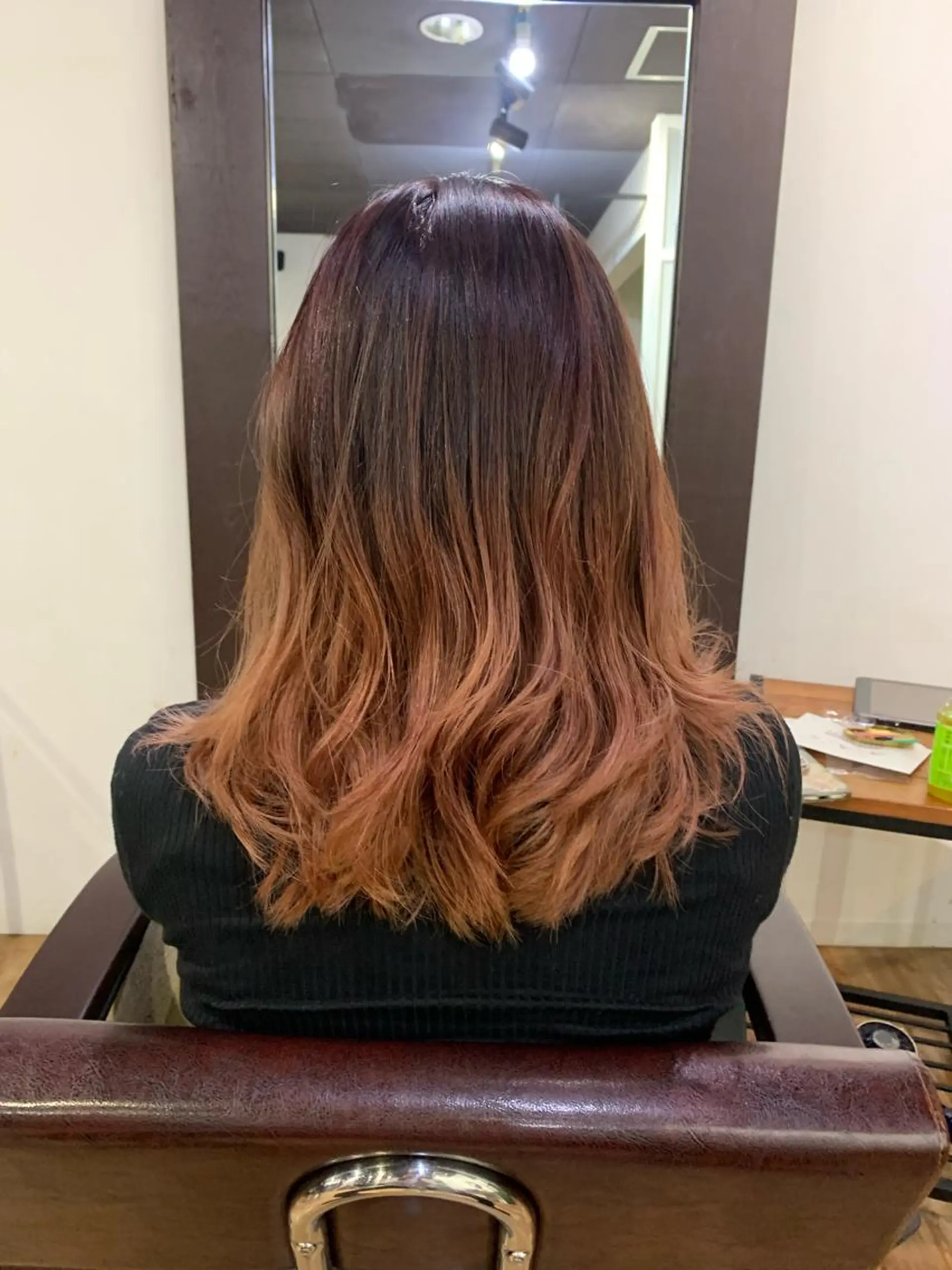 ミディアム カラー ヘアカラー ハイライト✨髪質改善 TAKAさんです😊のヘアスタイル