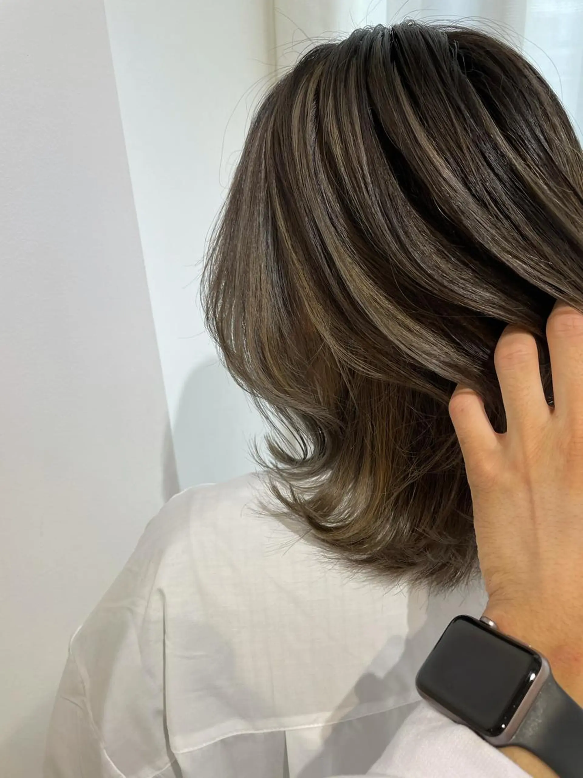 ミディアム カラー グレージュ インナーカラー ヘアカラー トリートメント 過去一の柔髪ヘア 🌿IVYjoureのヘアスタイル