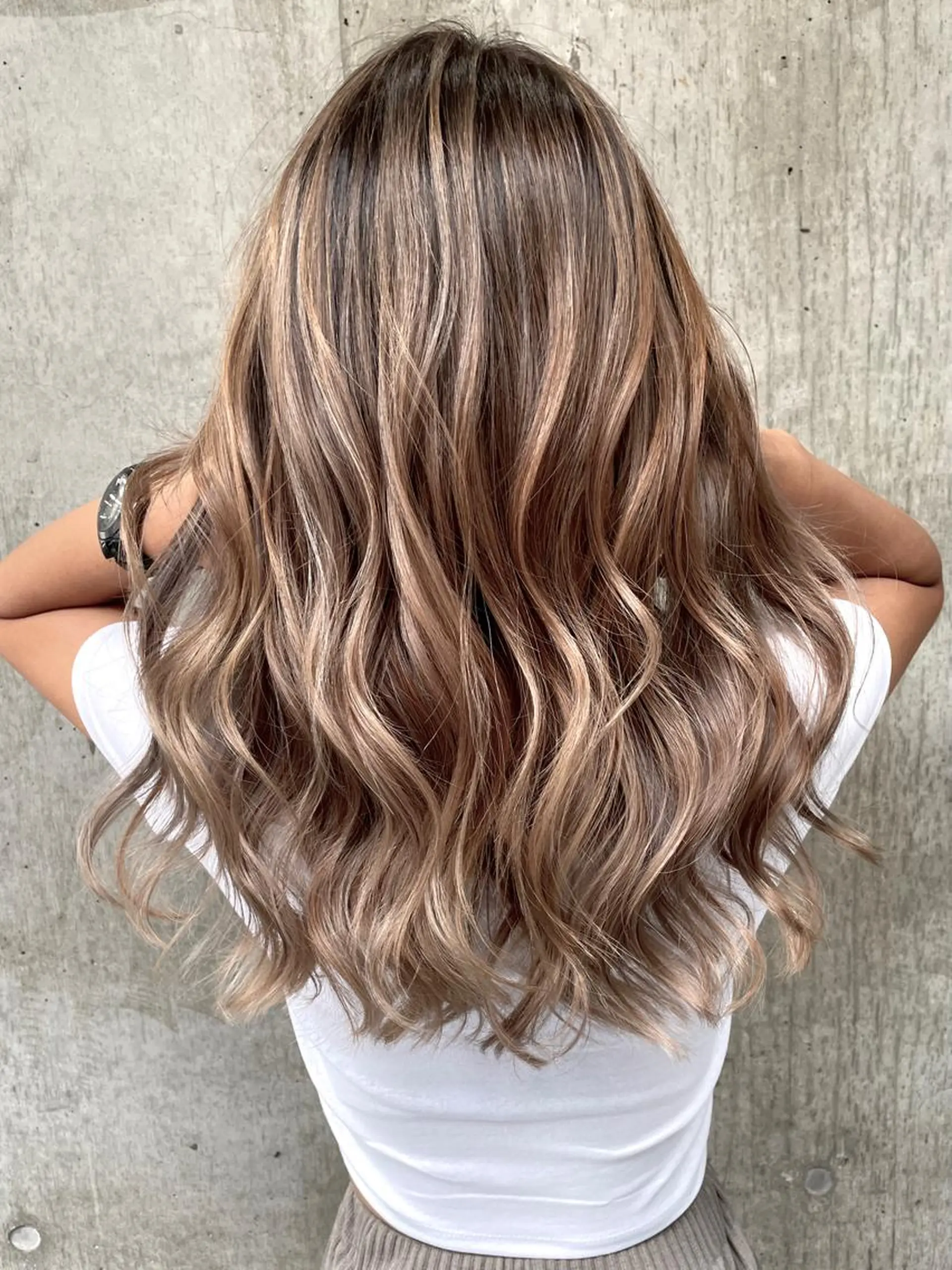 ロング カラー バレイヤージュ レイヤーカット ヘアカラー 🌺KANA🇺🇸 海外トレンドヘアのヘアスタイル