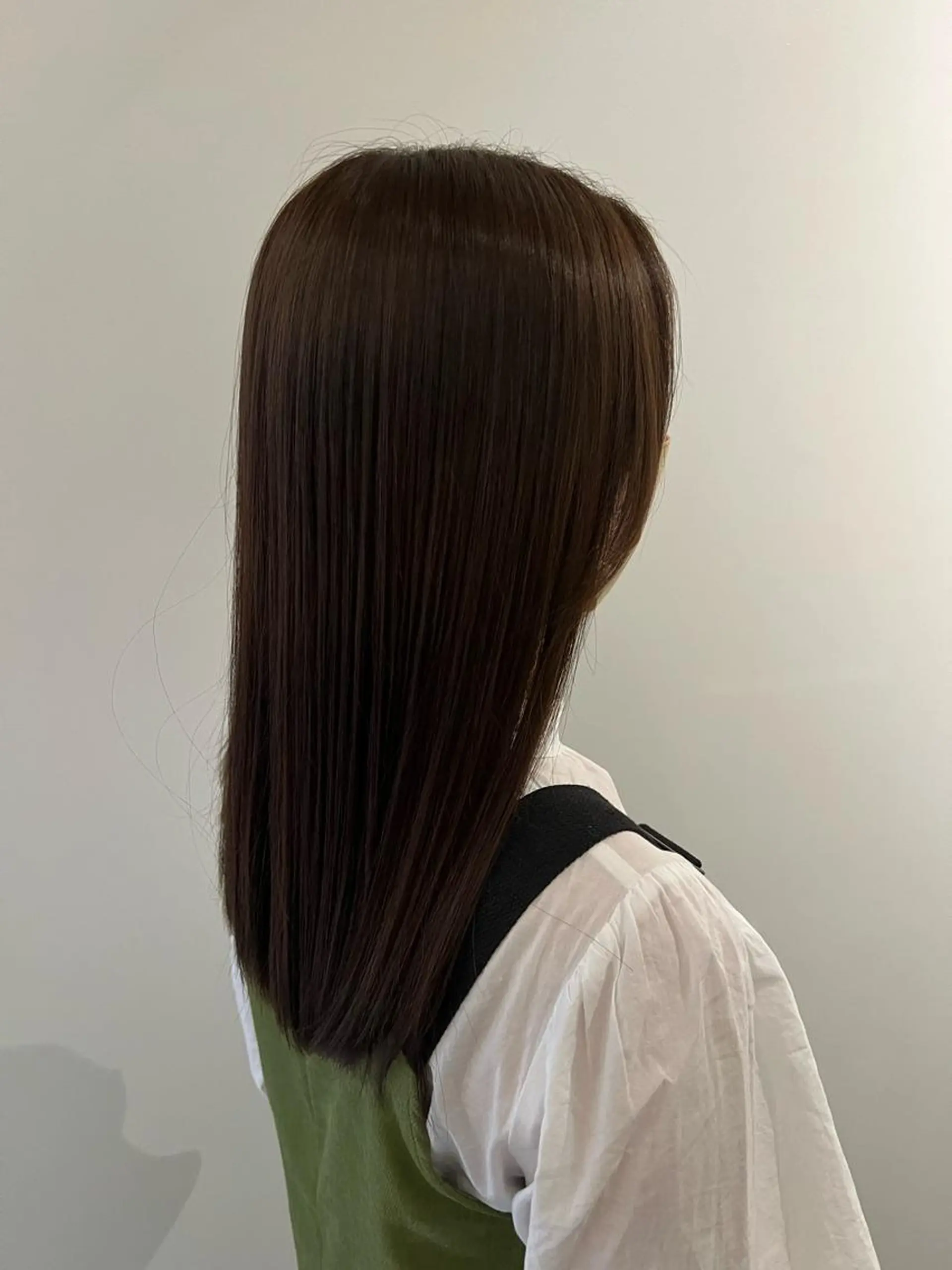 セミロング KOCHAB本山所属・三谷 はるなのヘアスタイル