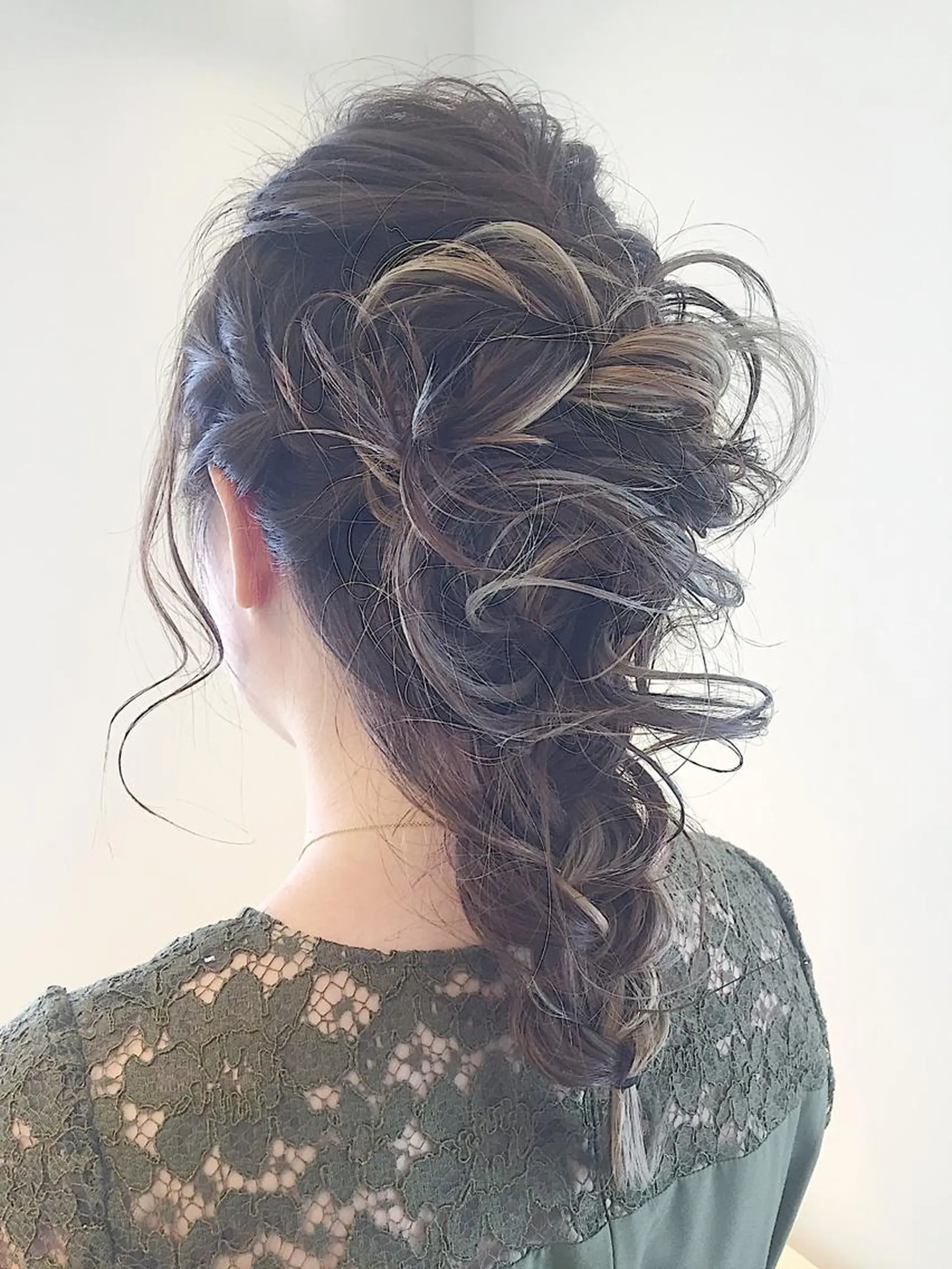 セミロング カラー パーマ ヘアアレンジ 結婚式・ブライダル アディクシーカラー バレイヤージュ ブリーチ ブロンド ✨ハイクオリティ✨ 山本香也のヘアスタイル