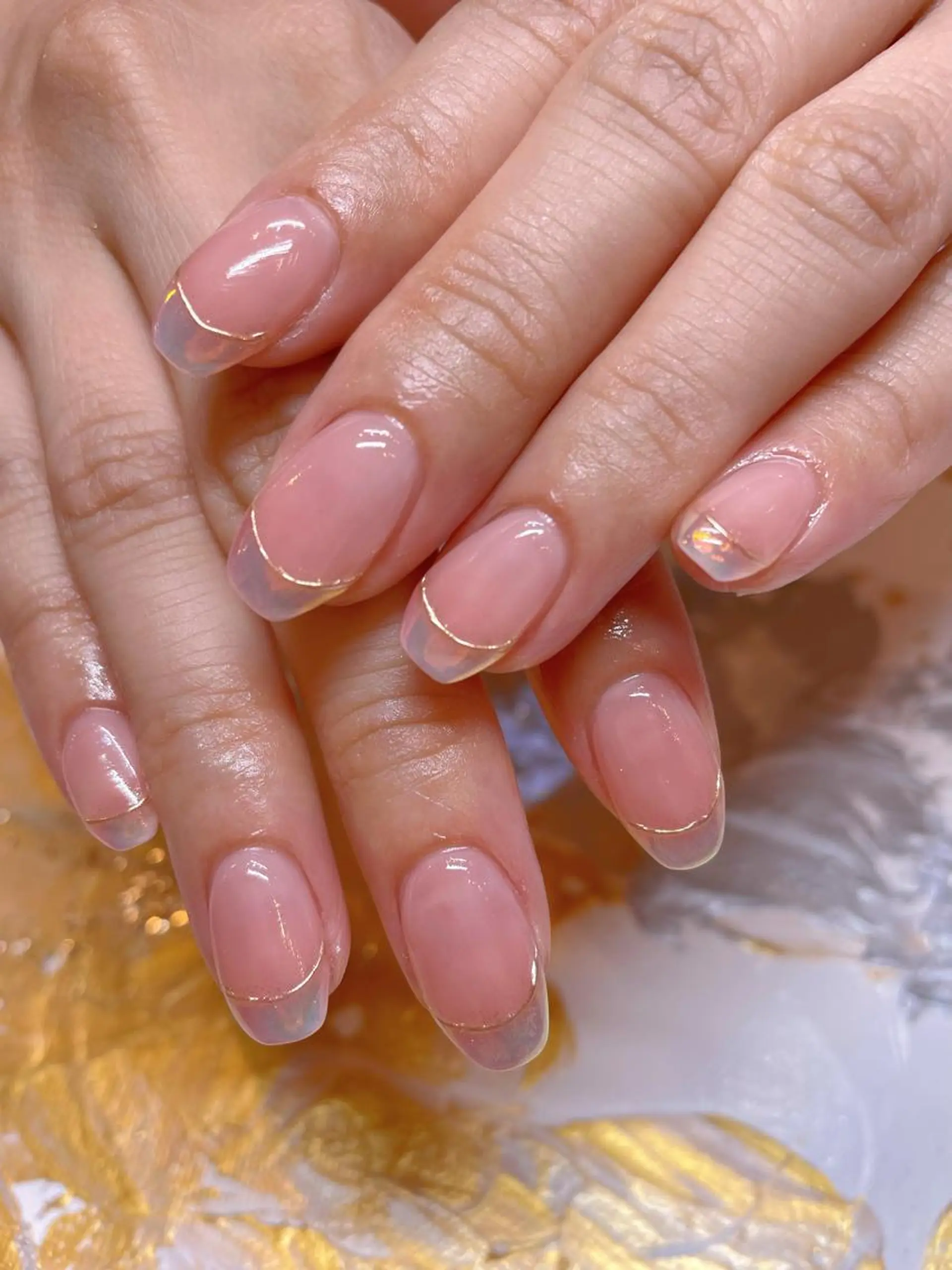 ネイル オーロラネイル フレンチネイル ゴールド ニュアンスネイル ハンドネイル ネイリスト ❄️ユキ❄️のネイルデザイン