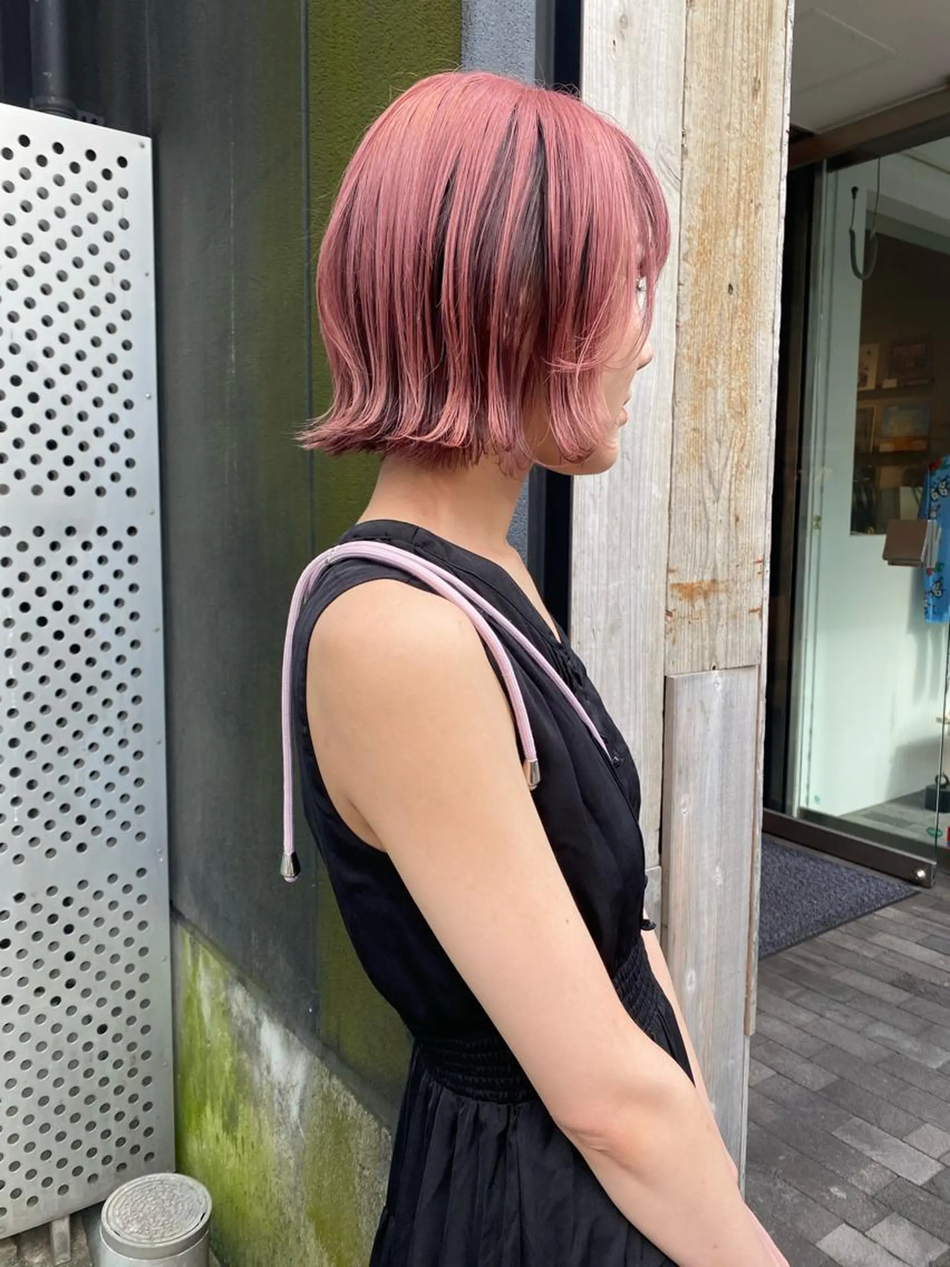 ショート ボブ 外ハネヘア sea's所属・ヒラカホ/矢場町/ ブリーチ/似合わせのヘアスタイル