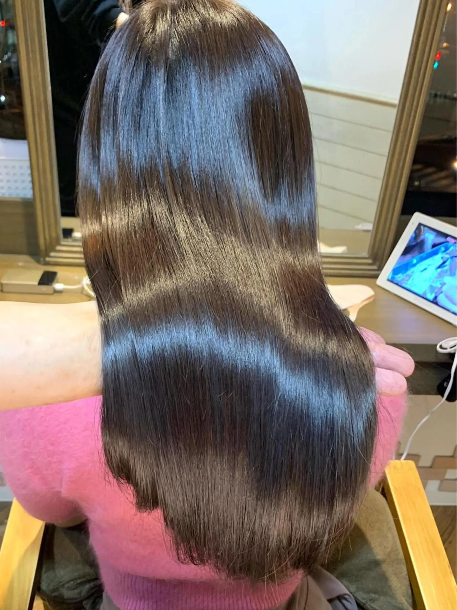 ロング カラー カット 縮毛矯正 トリートメント ✨️美髪矯正×似合わ せ艶カラー✨藤田透のヘアスタイル