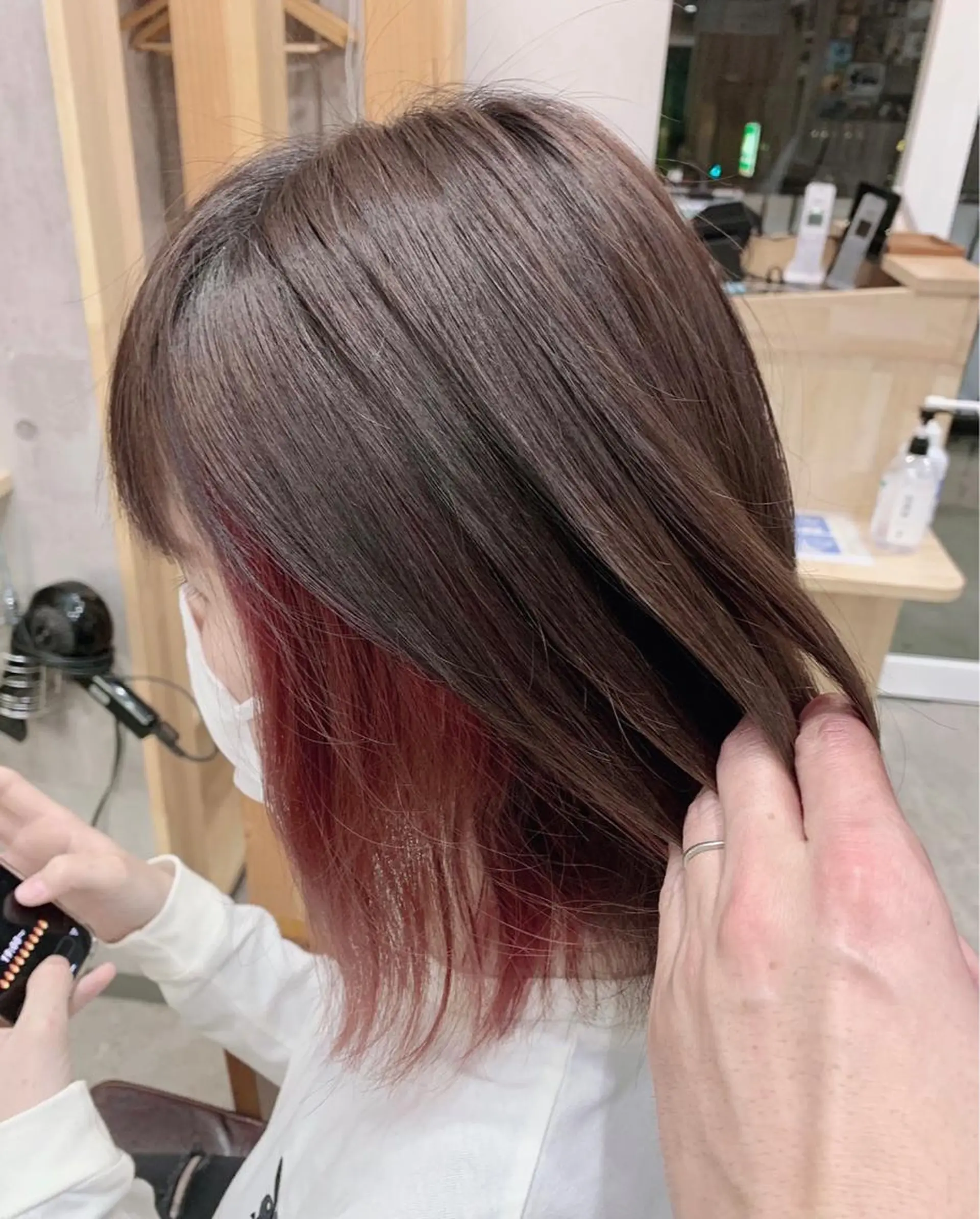 ミディアム カラー バレイヤージュ ブリーチ ダブルカラー グラデーションカラー ハイライトカラー ヘアカラー memento 斎藤大覚のヘアスタイル