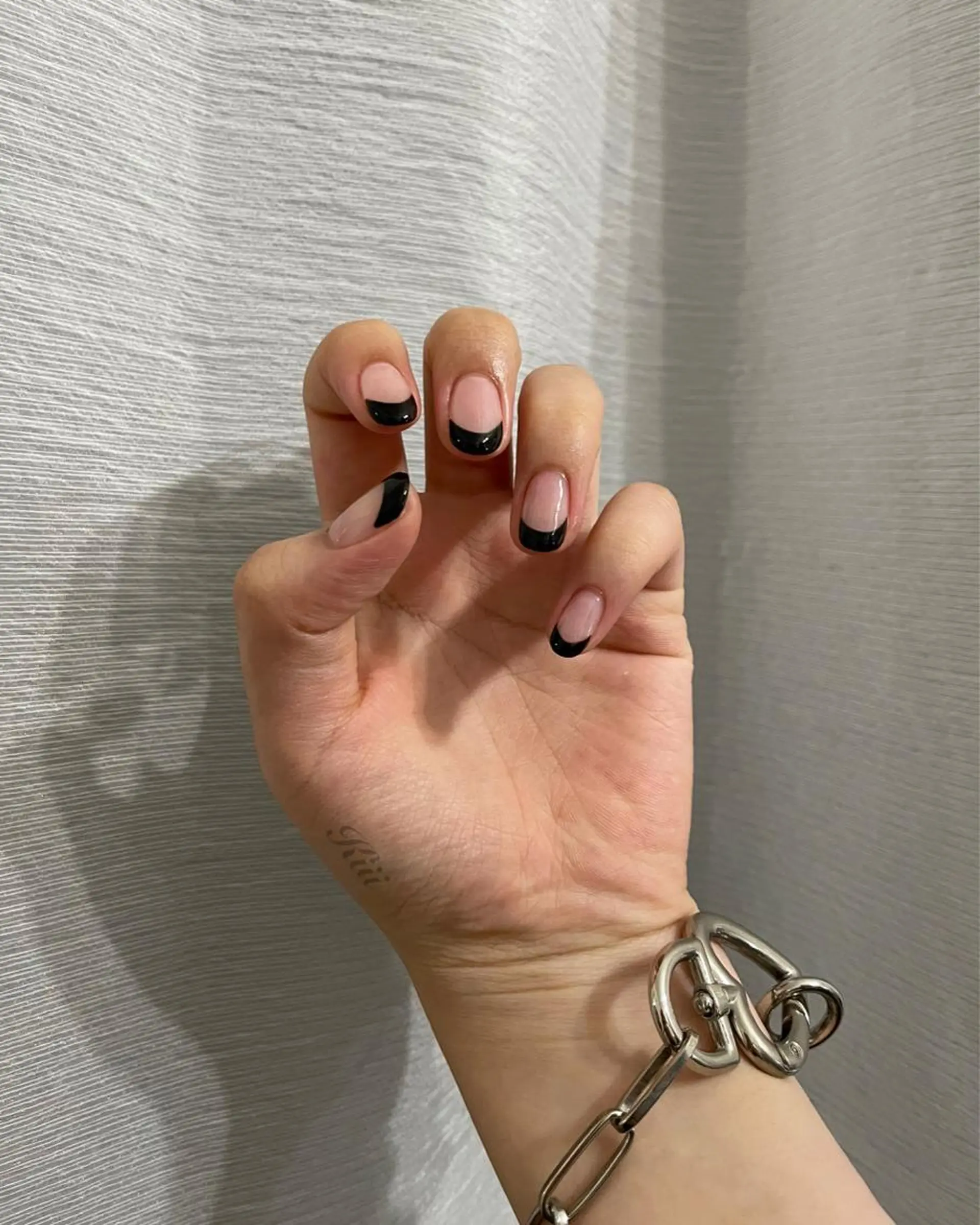 ネイル カジュアル ハンドネイル フットネイル kiii.__ ✴︎*のネイルデザイン