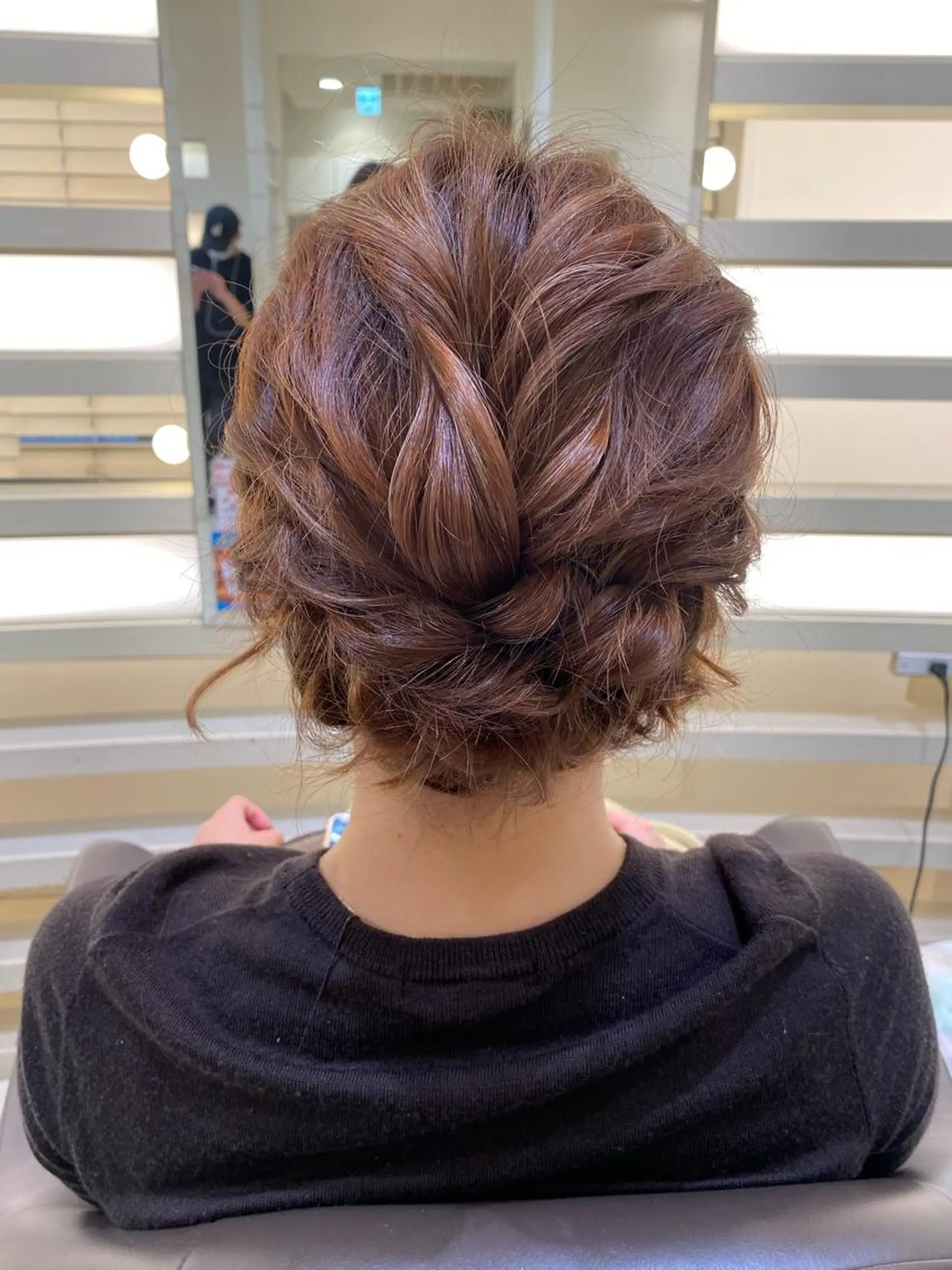 ショート カラー ヘアアレンジ 💎耳ツボジュエリー ×銀座美容室💎のヘアスタイル