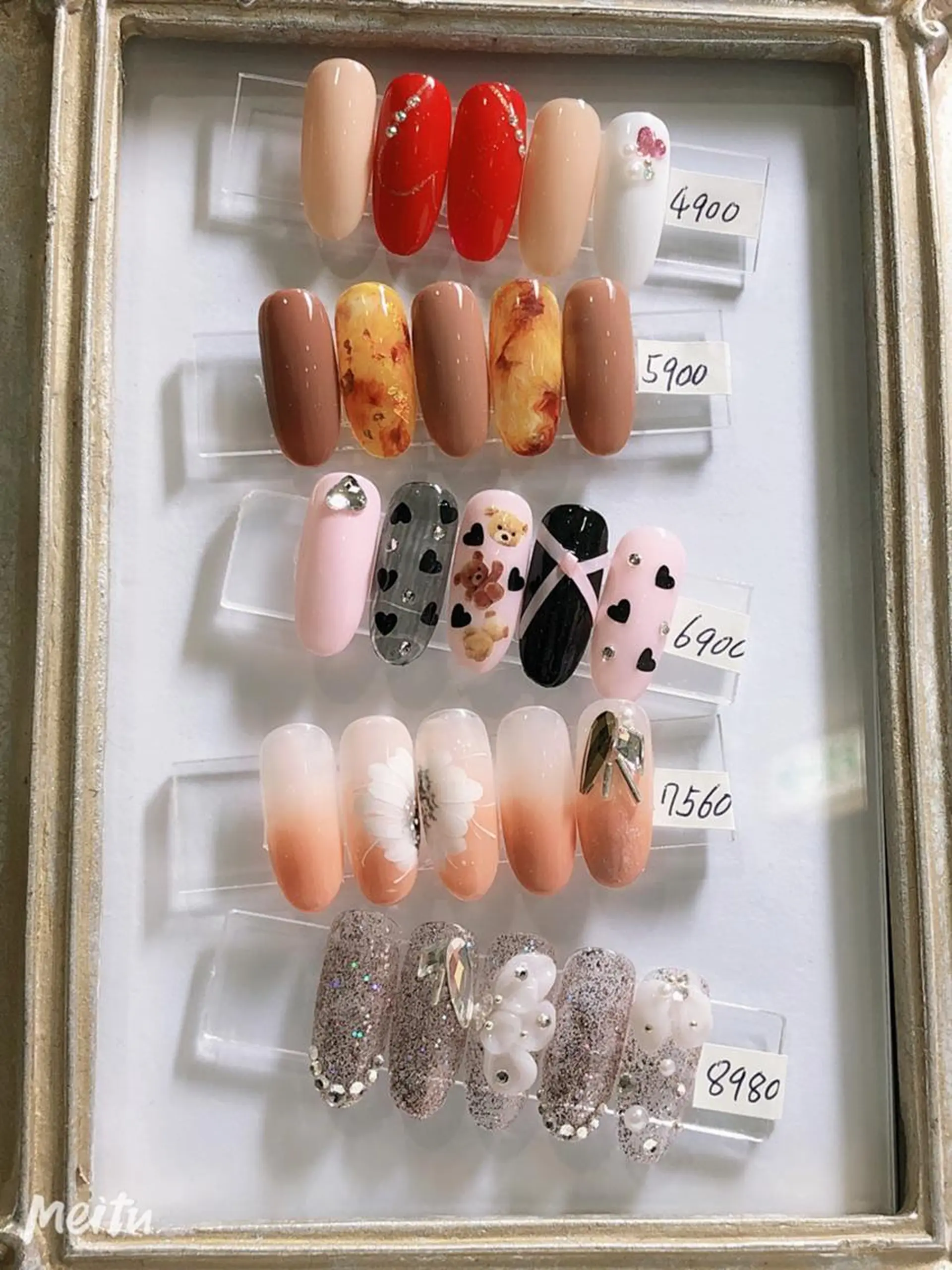 ネイル AB マツエクネイルサロンのネイルデザイン