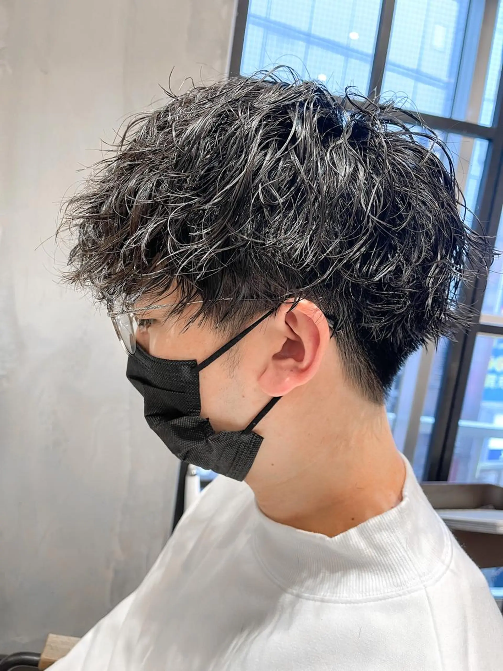 ショート パーマ メンズ メンズパーマ ツイストスパイラルパーマ スパイラルパーマ カット パーマ トリートメント ヘアセット 新宿メンズ専門 髪質改善パーマ特化のヘアスタイル