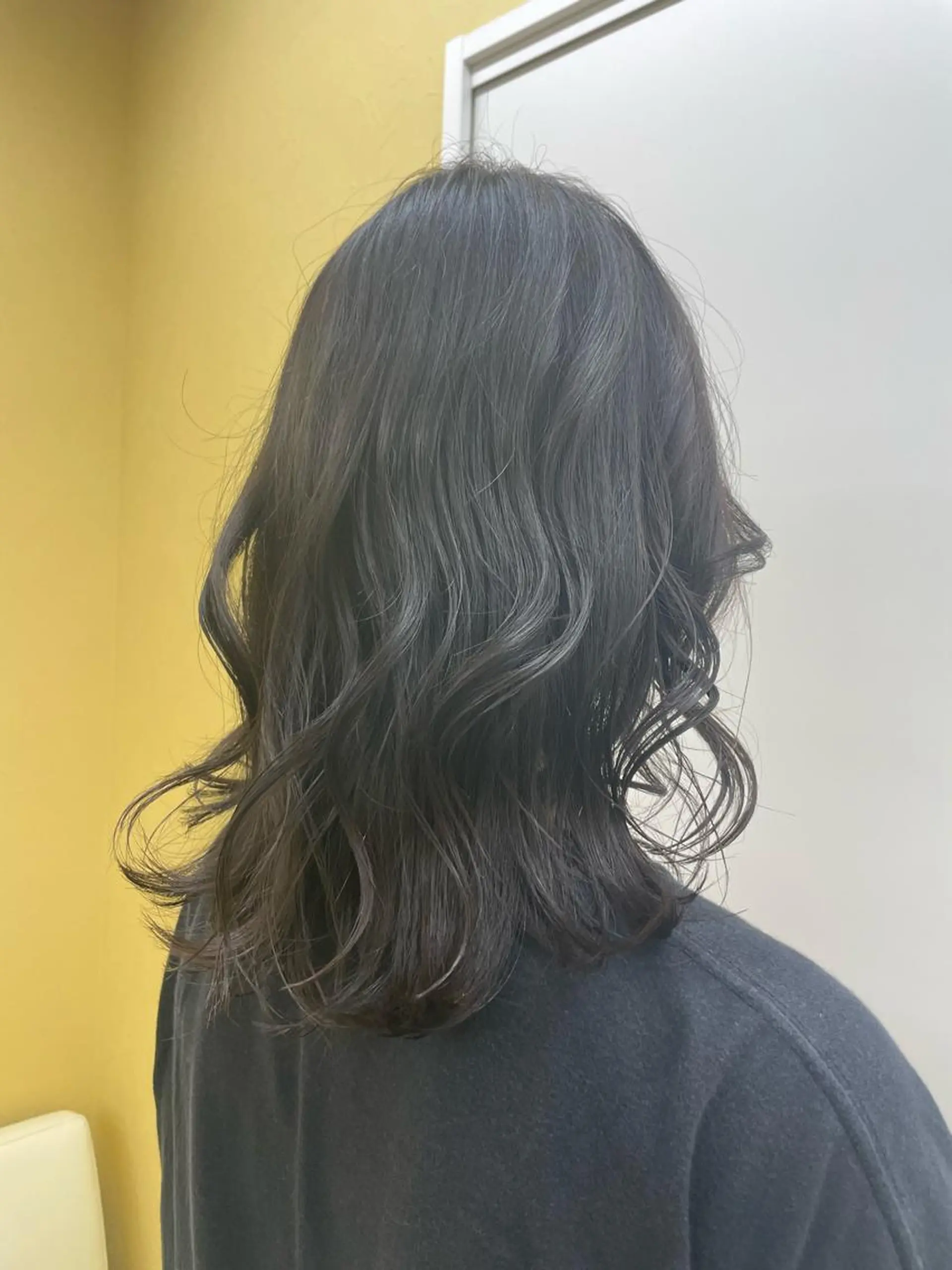 ロング カラー ヘアアレンジ メンズ グレージュ ラベンダーカラー ラベンダーグレージュ ラベンダーグレー カット ヘアカラー トリートメント 村山 かほのヘアスタイル