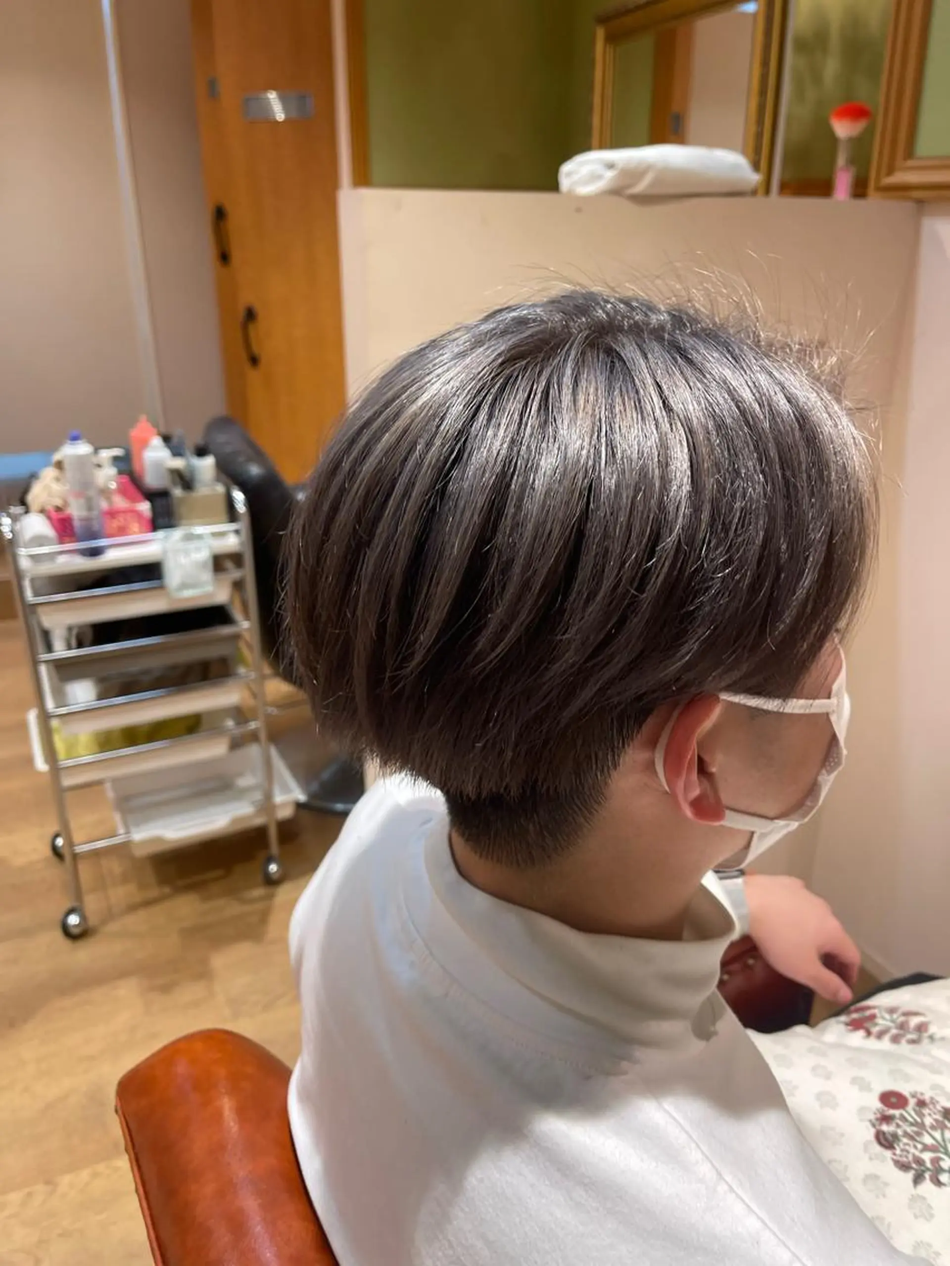 カラー メンズ メンズハイトーン ハイトーンカラー シルバー ヘアカラー Lita所属・Lita たいちのヘアスタイル