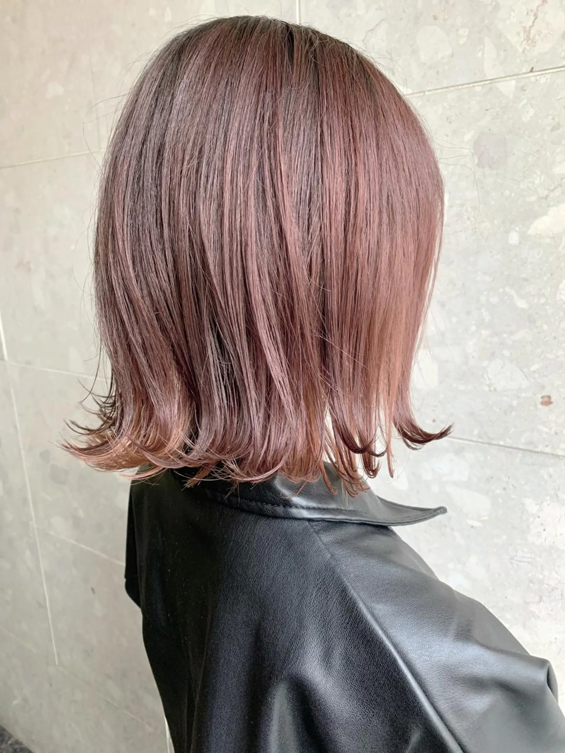 ミディアム ボブ 外ハネヘア カット ヘアカラー 🐶伊藤 弘夢🐶のその他イメージ