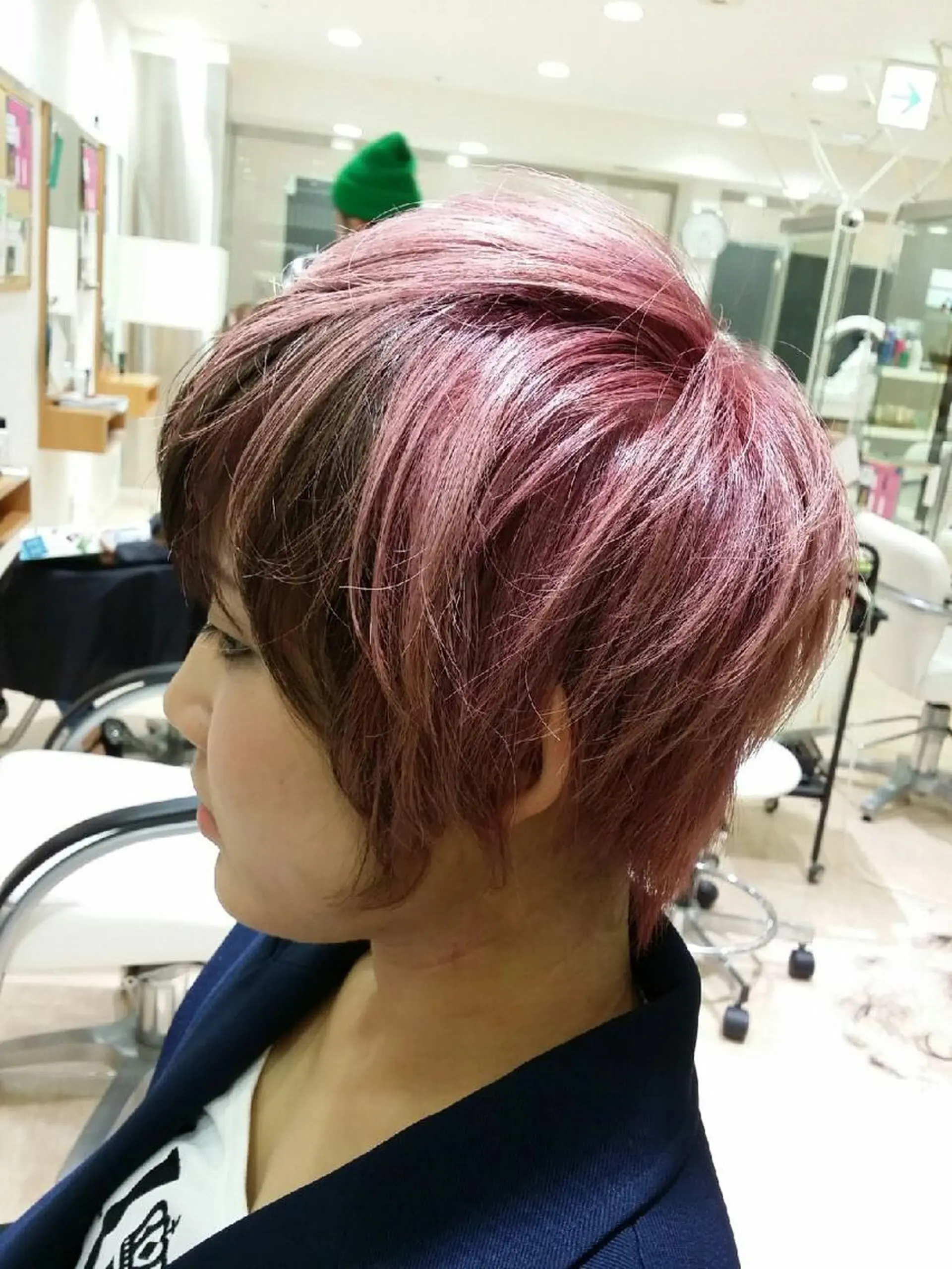 ショート カラー ピンクカラー ショートヘア きむえり/髪質改善 /セット/カラーのヘアスタイル