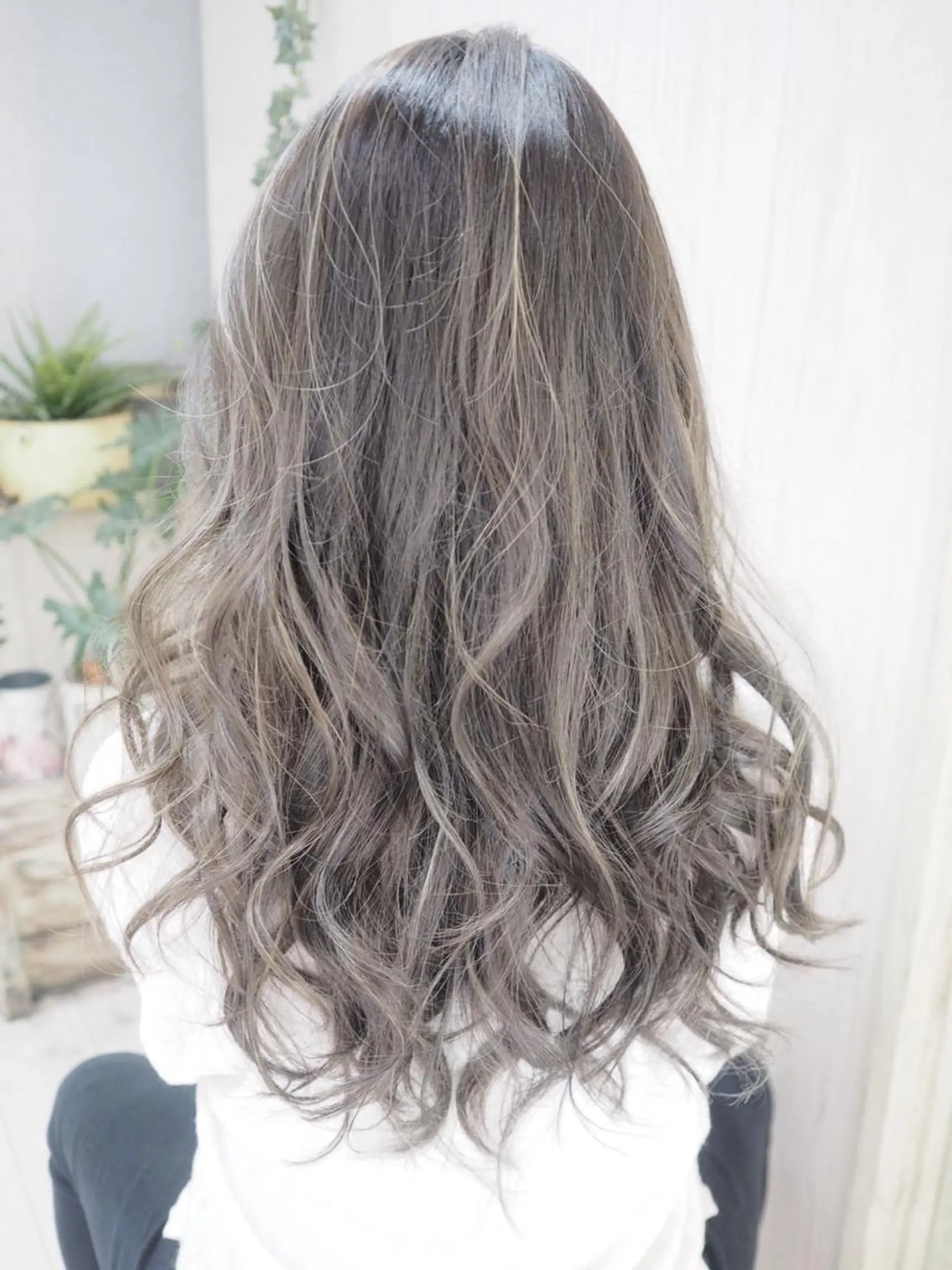 ロング アッシュ 【全部無料🙇】 おがわようしんのヘアスタイル