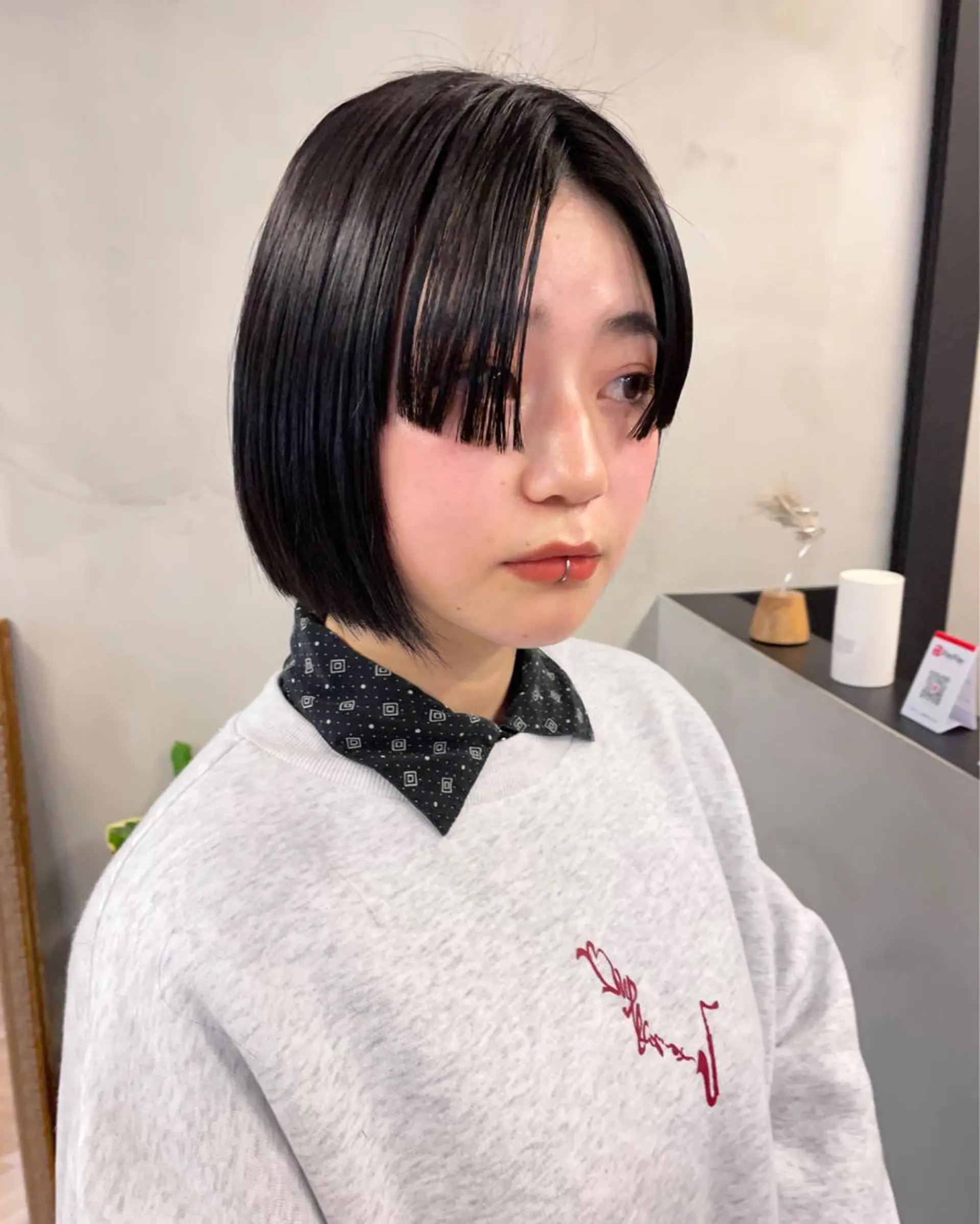 ミディアム カラー パーマ ヘアアレンジ メンズ キッズ ネイル マツエク・マツパ アイブロウ tatsumi/ボブ ウルフ/レイヤーのヘアスタイル