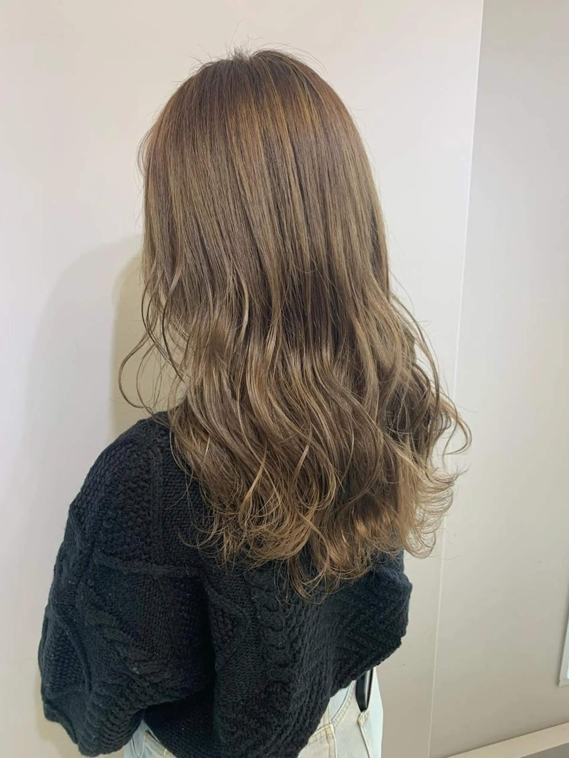 セミロング カラー ハイライトカラー ハイライト ヘアカラー theF___ yukoのヘアスタイル