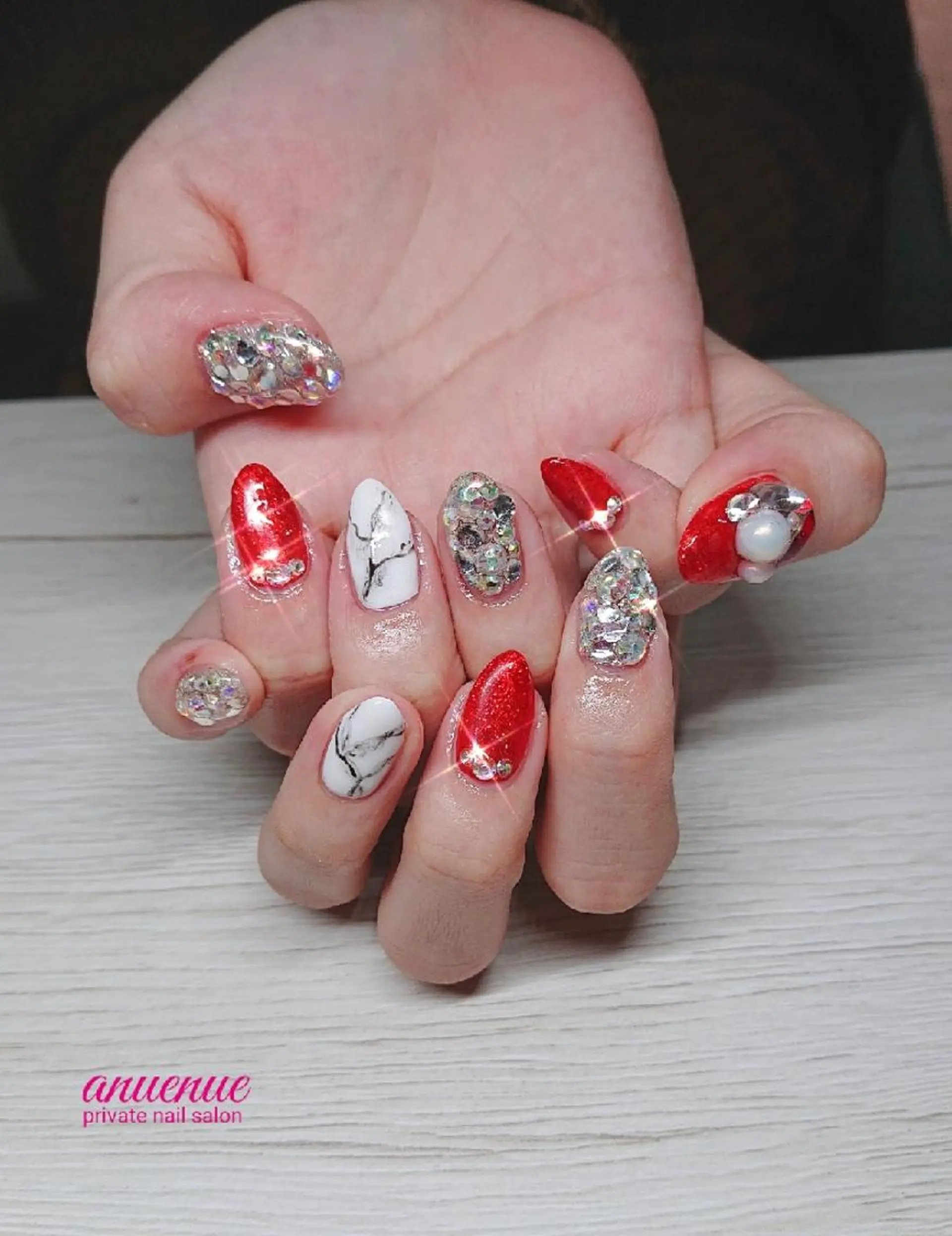 ネイル ハンドネイル ハンドケア anuenu eのネイルデザイン