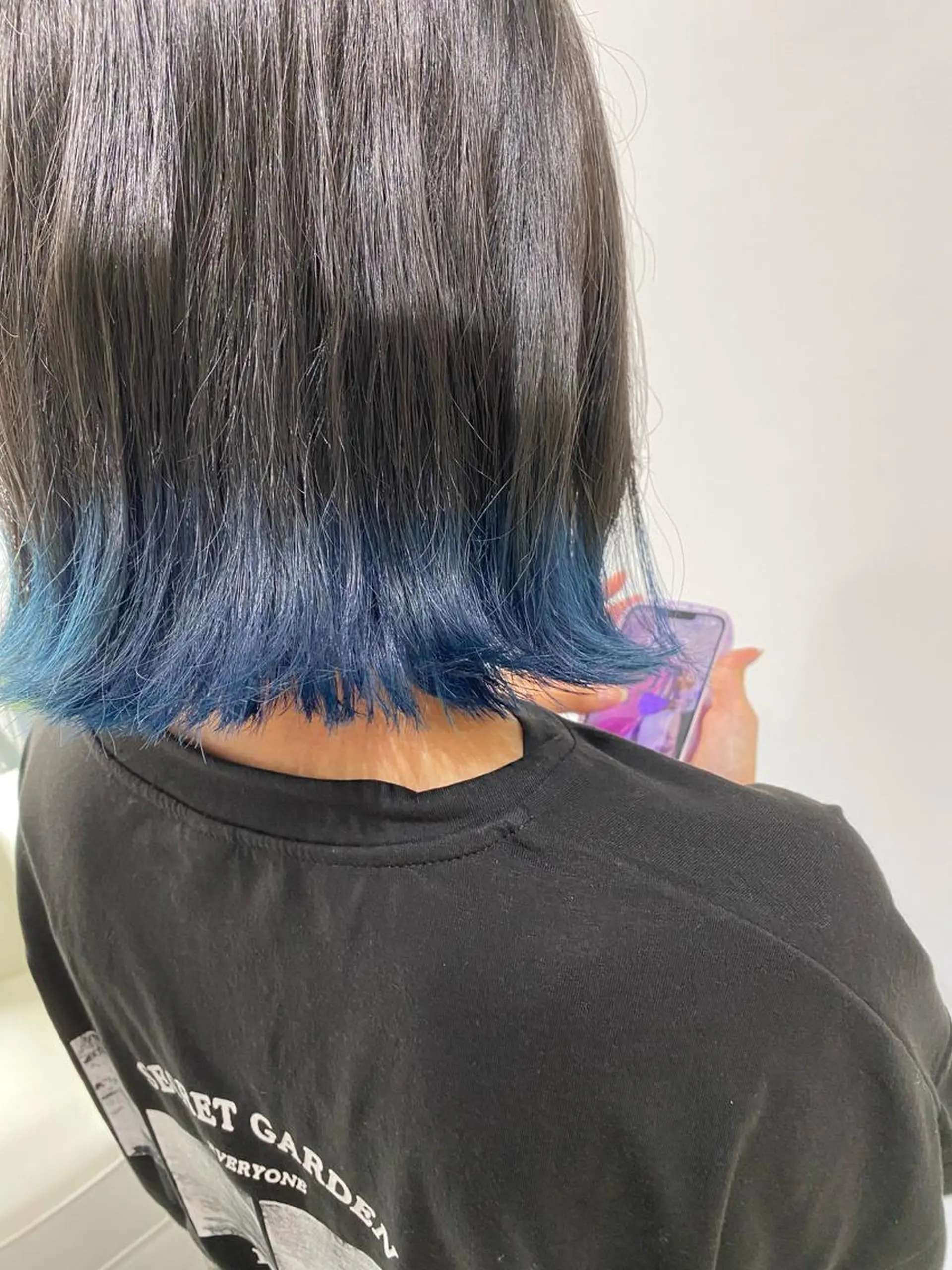 ミディアム カラー ブルーカラー 神保 佑斗のヘアスタイル