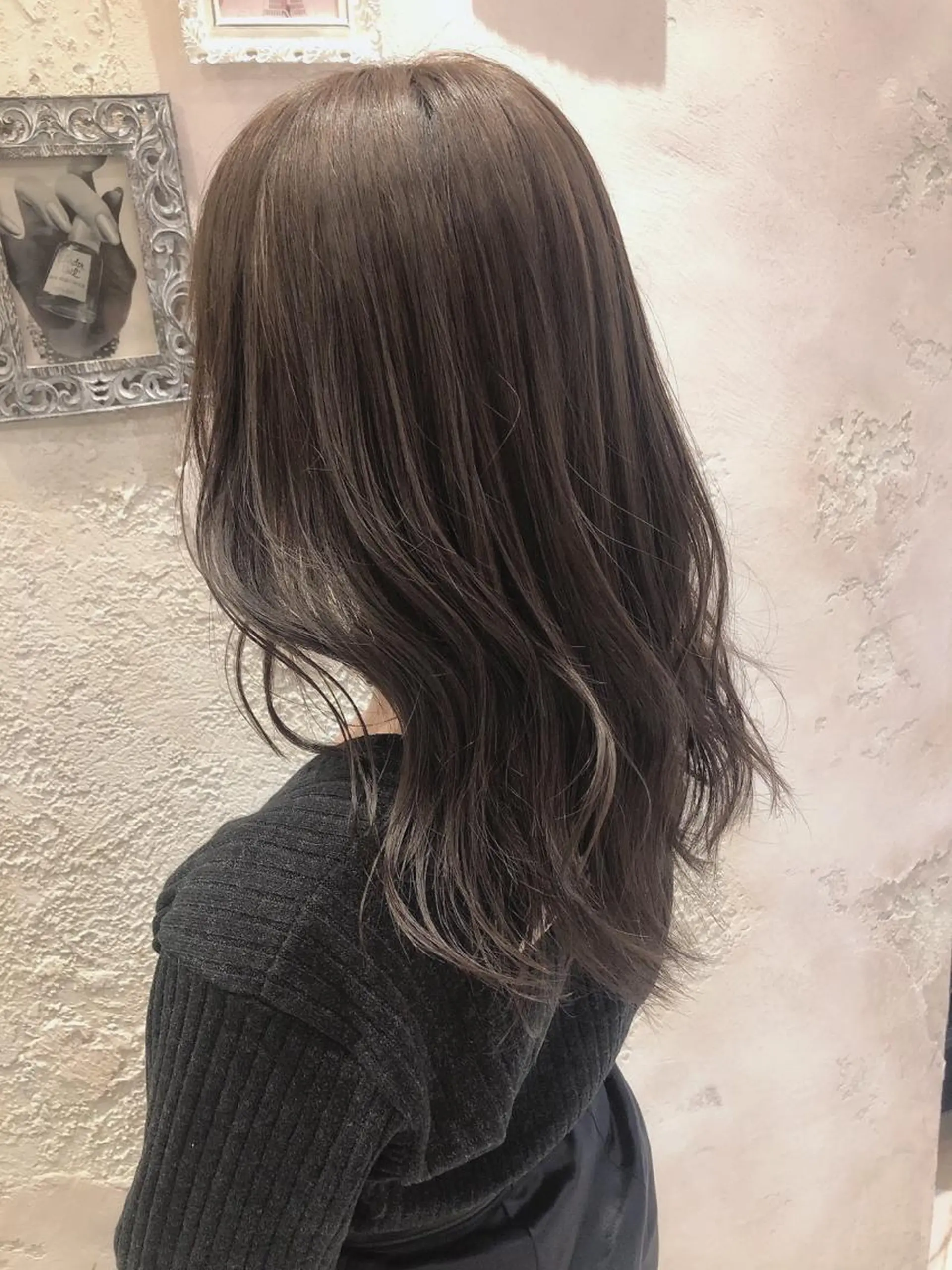 セミロング 似合わせカット 小顔カット ボンドストーリーノヴァ所属・縮毛矯正・髪質改善 ❣️三浦正也のヘアスタイル