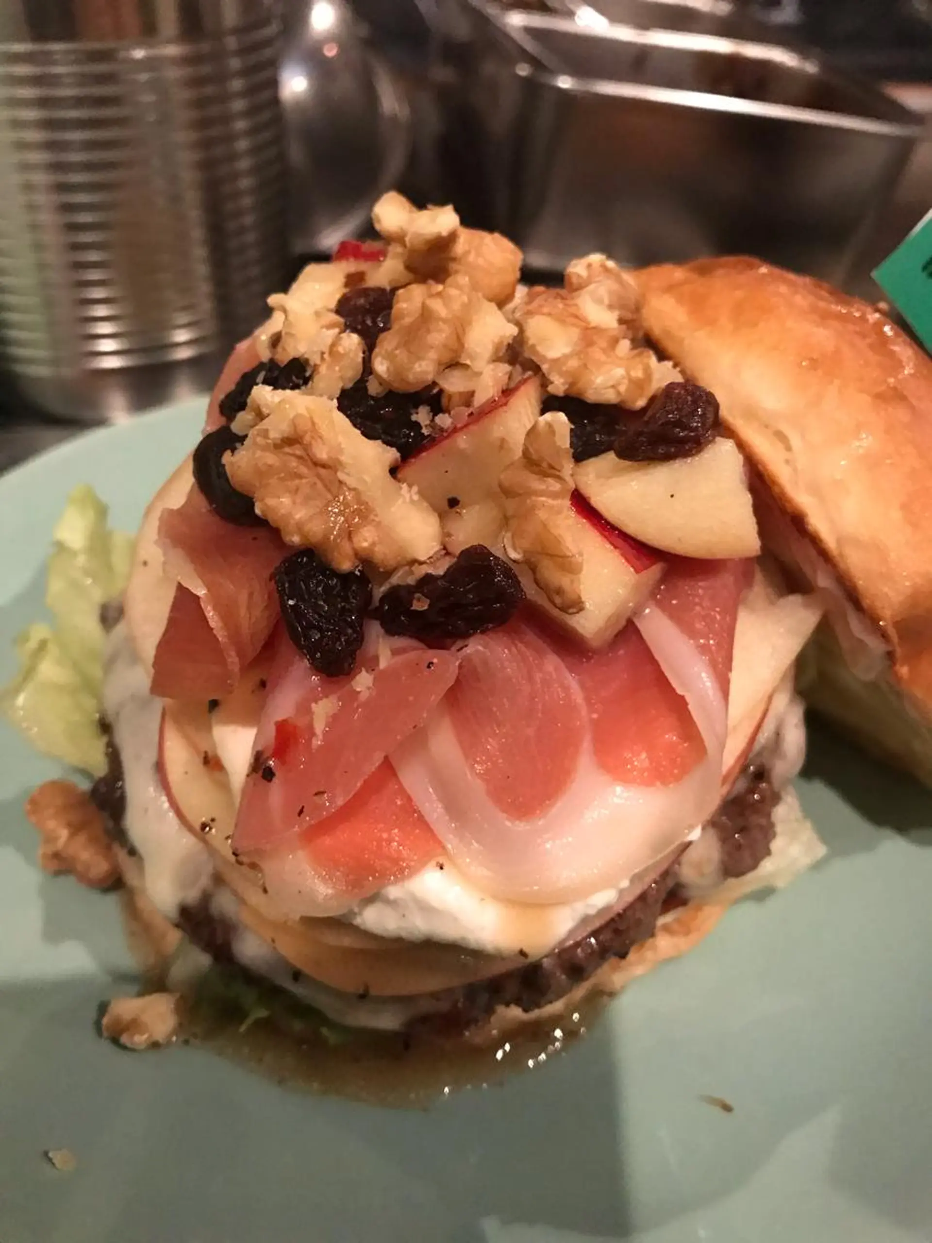 ミディアム カラー パーマ ヘアアレンジ メンズ キッズ ネイル マツエク・マツパ アニメ,Vオタク× 即効痩せエステサロンのエステ・リラクイメージ