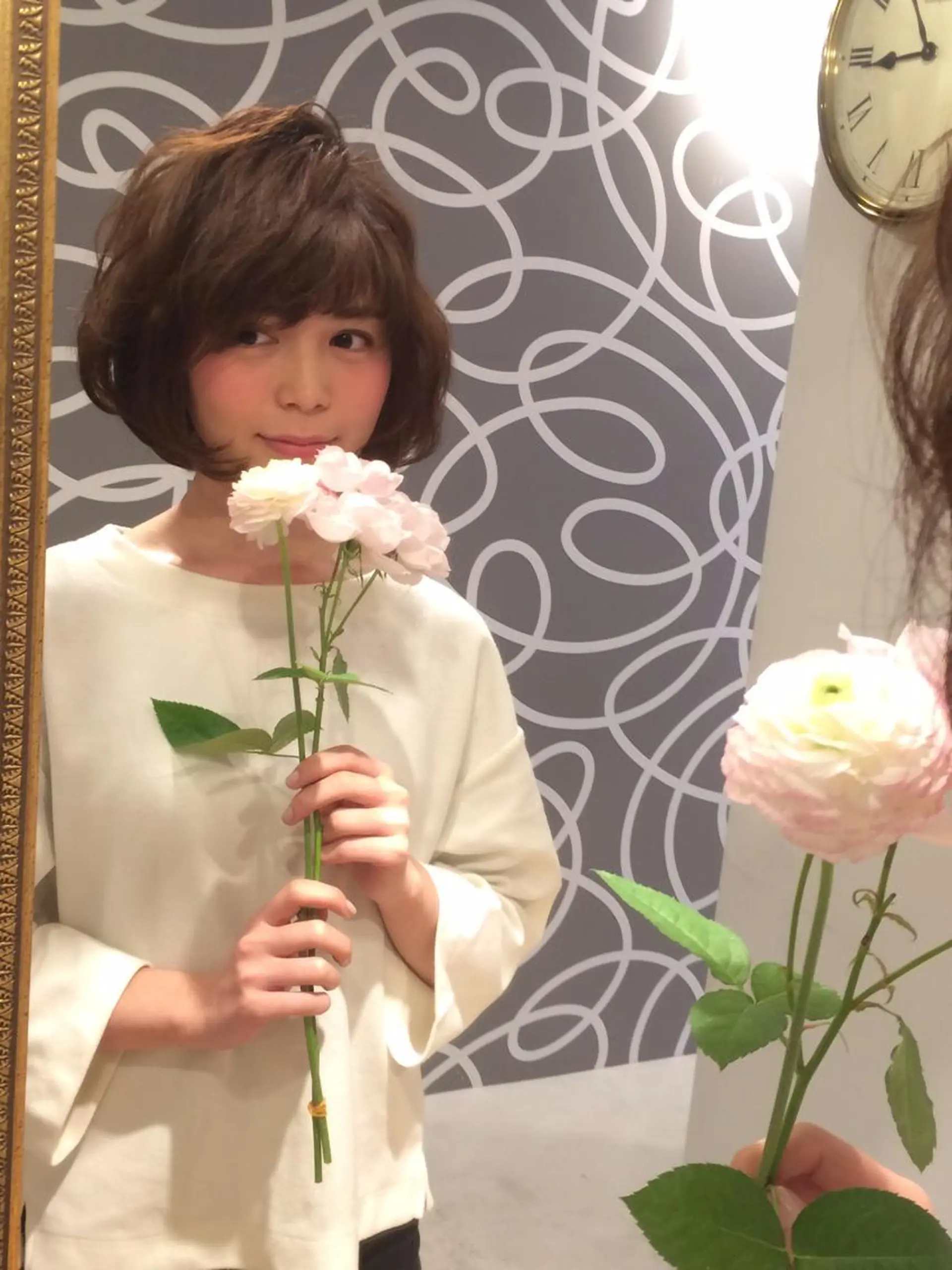 ショート カラー パーマ ヘアアレンジ SALOWIN Frente店所属・個室で似合わせ好印象 🧡外山弥千代のヘアスタイル