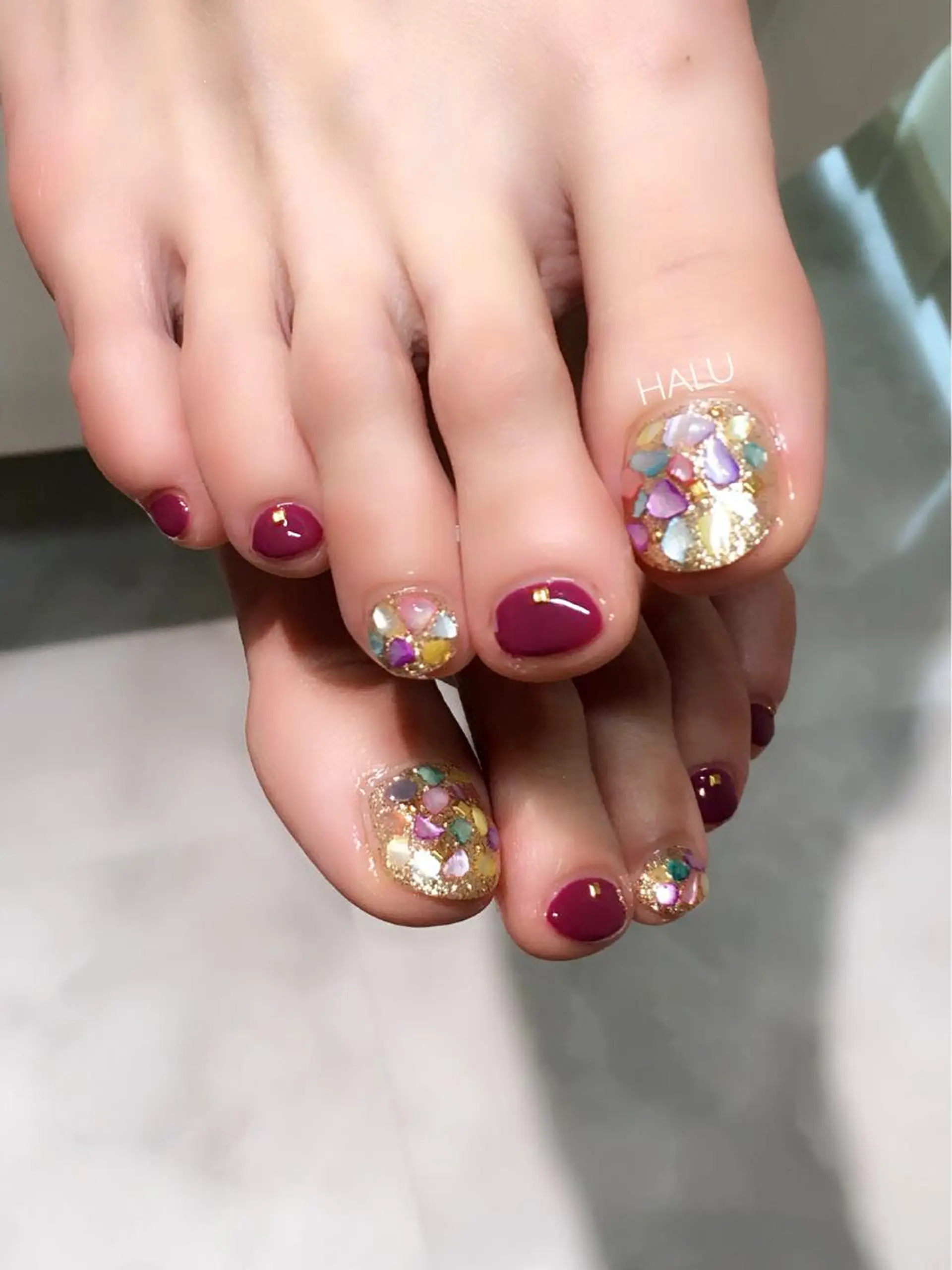 ネイル カジュアル ゴールド HALU ハルのネイルデザイン