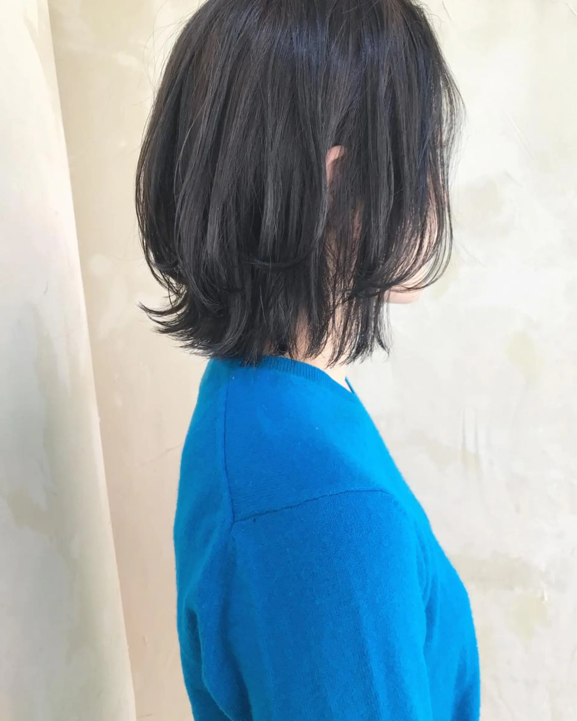 ミディアム ボブレイヤー ボブ くびれヘア レイヤーカット 外ハネヘア 鎌倉 彩のヘアスタイル