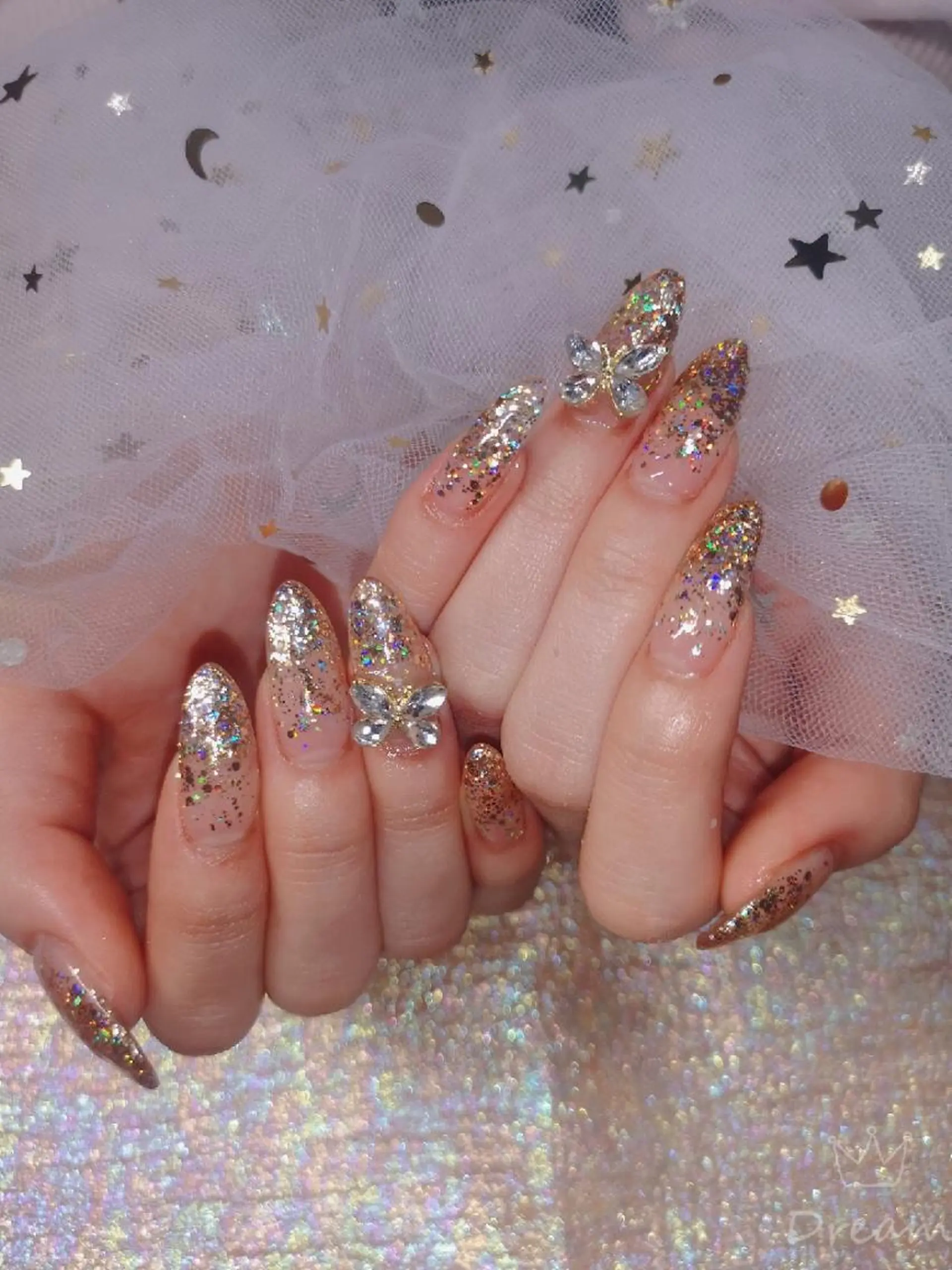 ネイル キラキラネイル ラメ(グリッター) ラメグラデーション ネイリストゆか💅 長さだし、深爪矯正のネイルデザイン