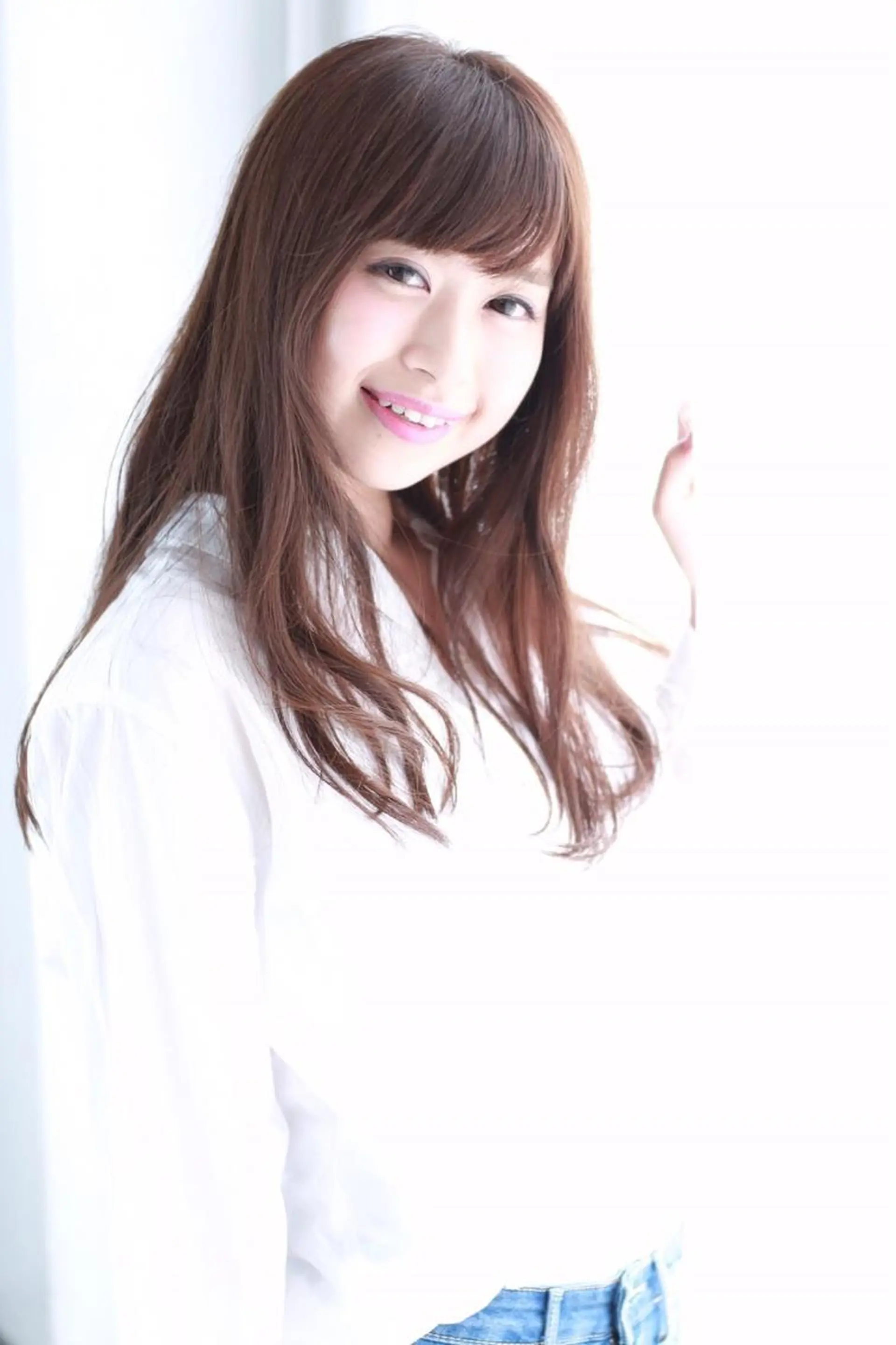 セミロング 縮毛矯正専門家 大桃史朗のヘアスタイル