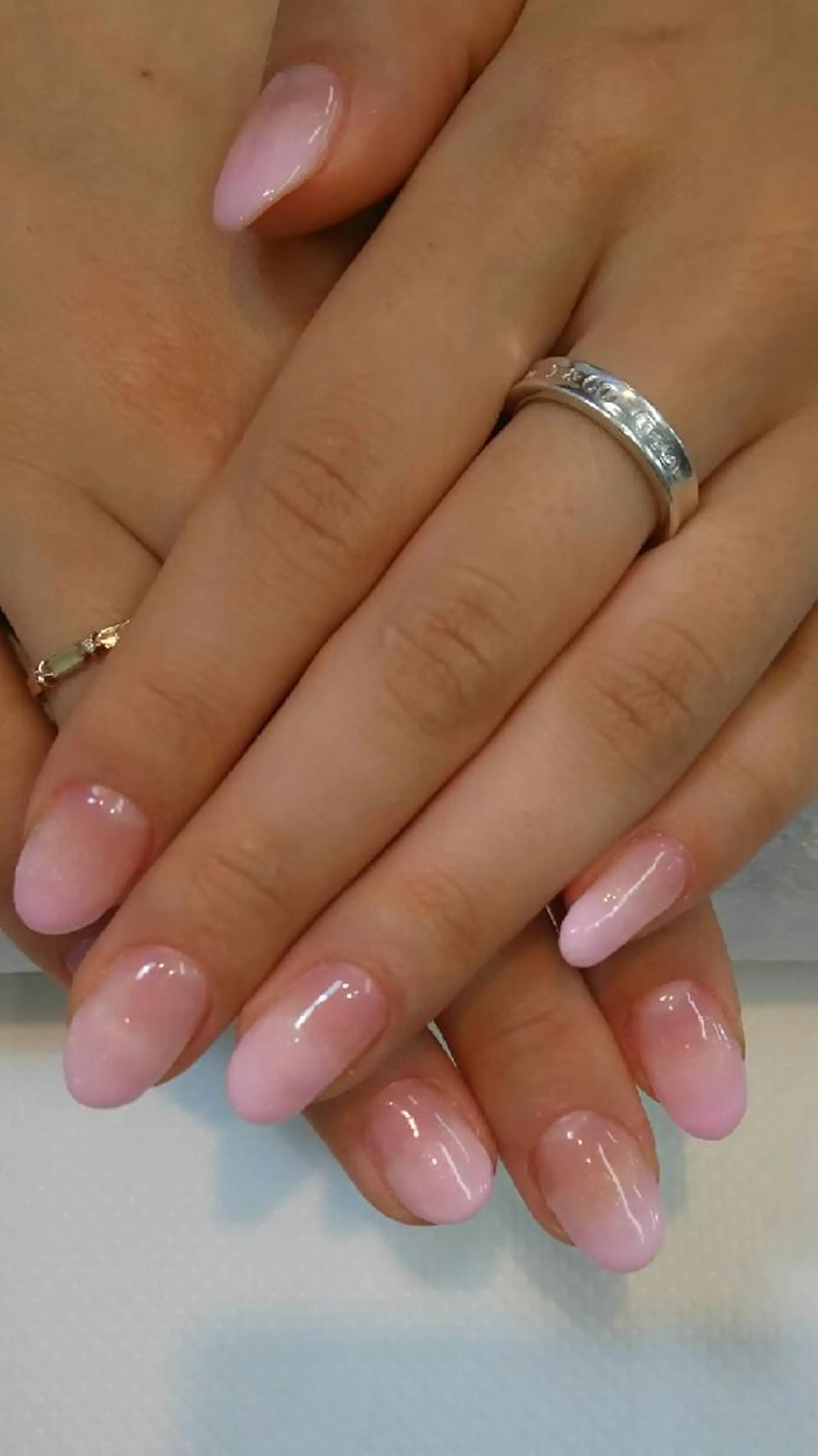 ネイル グラデーション ピンク ネイルサロン ショコラのネイルデザイン