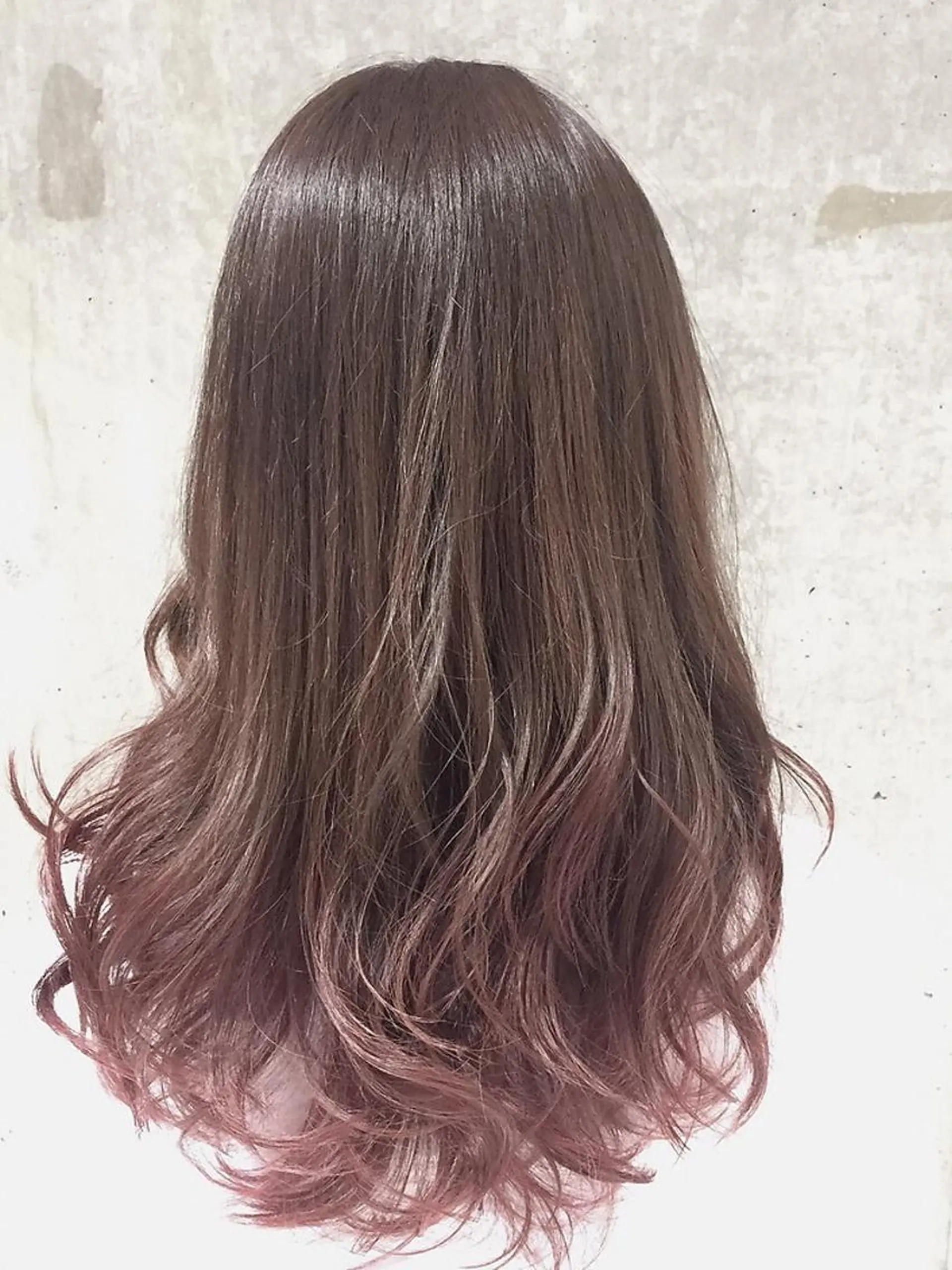 ロング カラー グラデーションカラー AVANCE emiのヘアスタイル